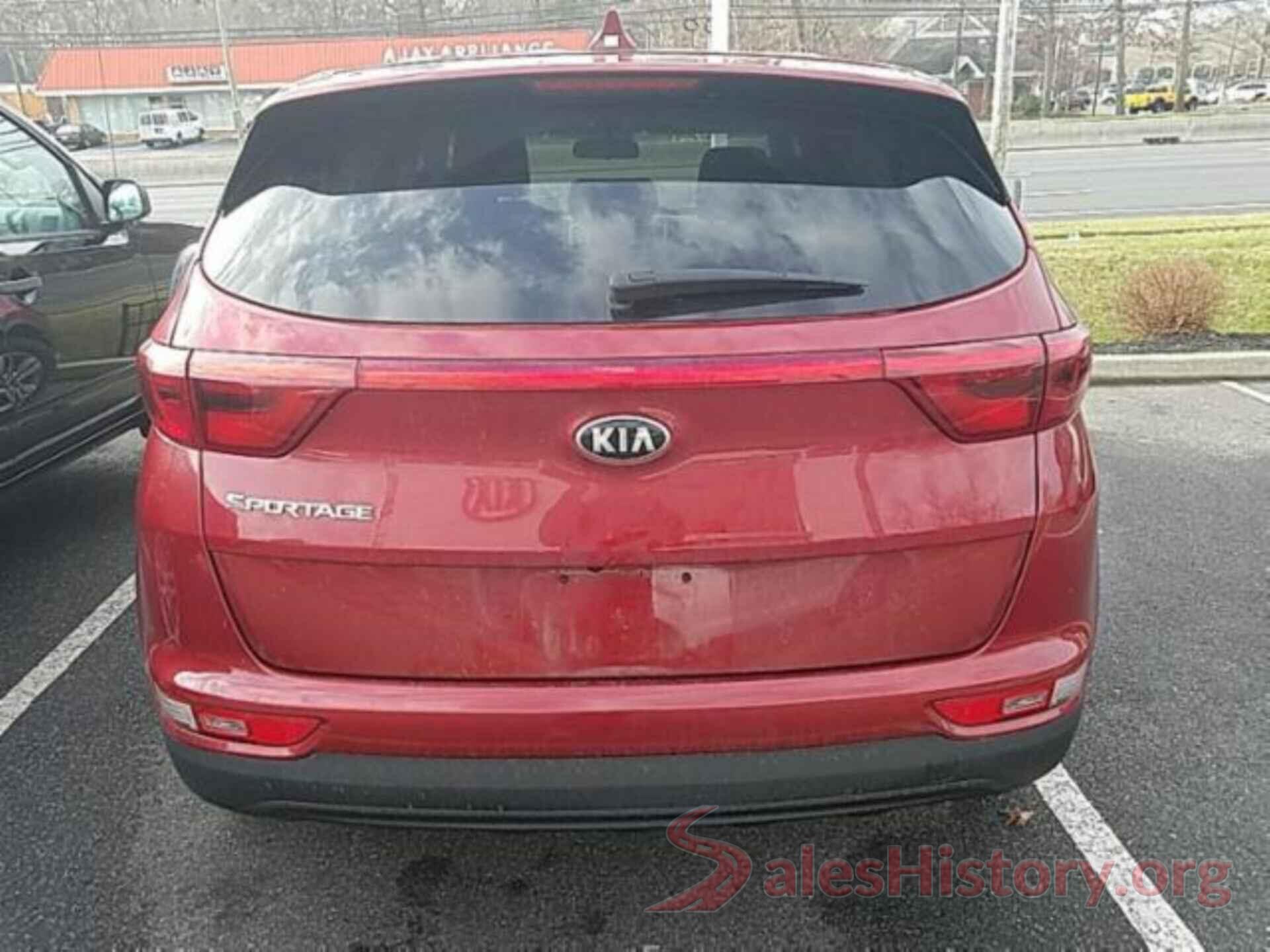 KNDPMCAC3J7400981 2018 KIA SPORTAGE