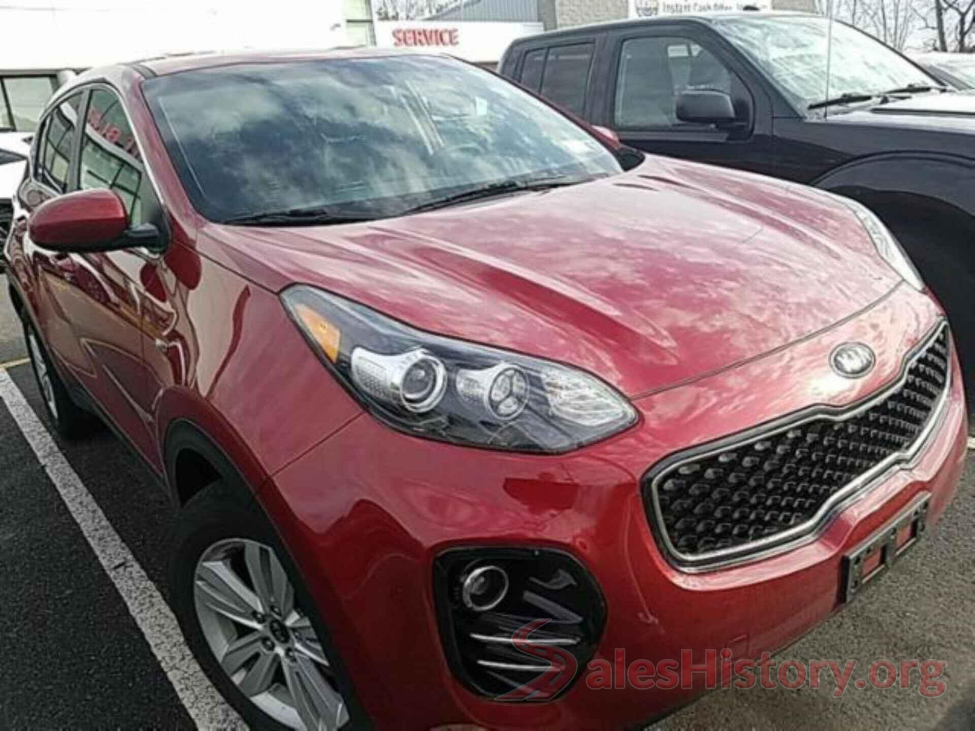 KNDPMCAC3J7400981 2018 KIA SPORTAGE