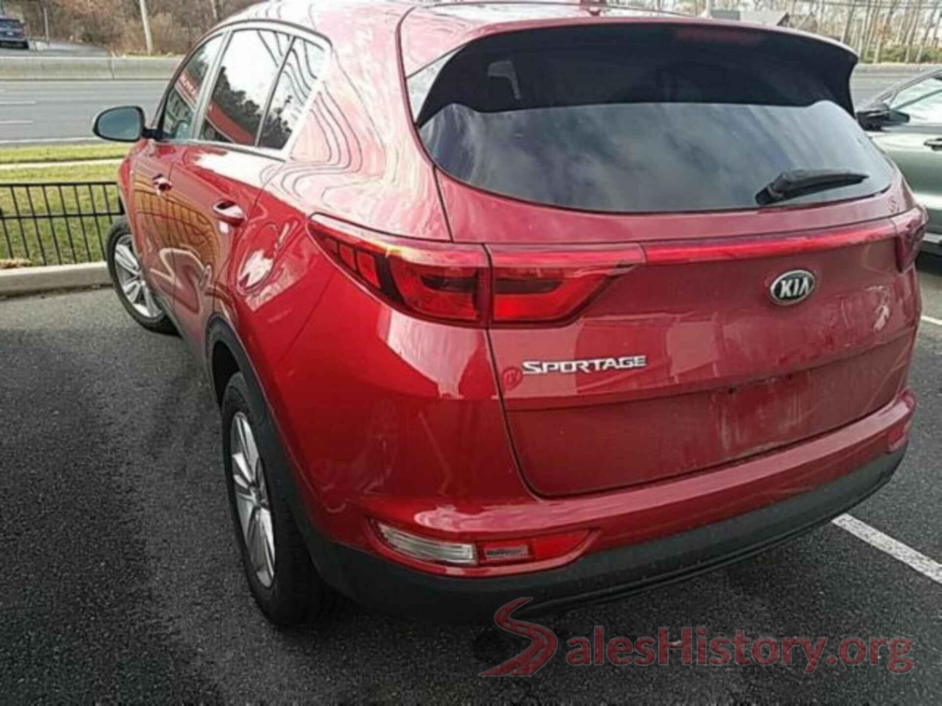 KNDPMCAC3J7400981 2018 KIA SPORTAGE