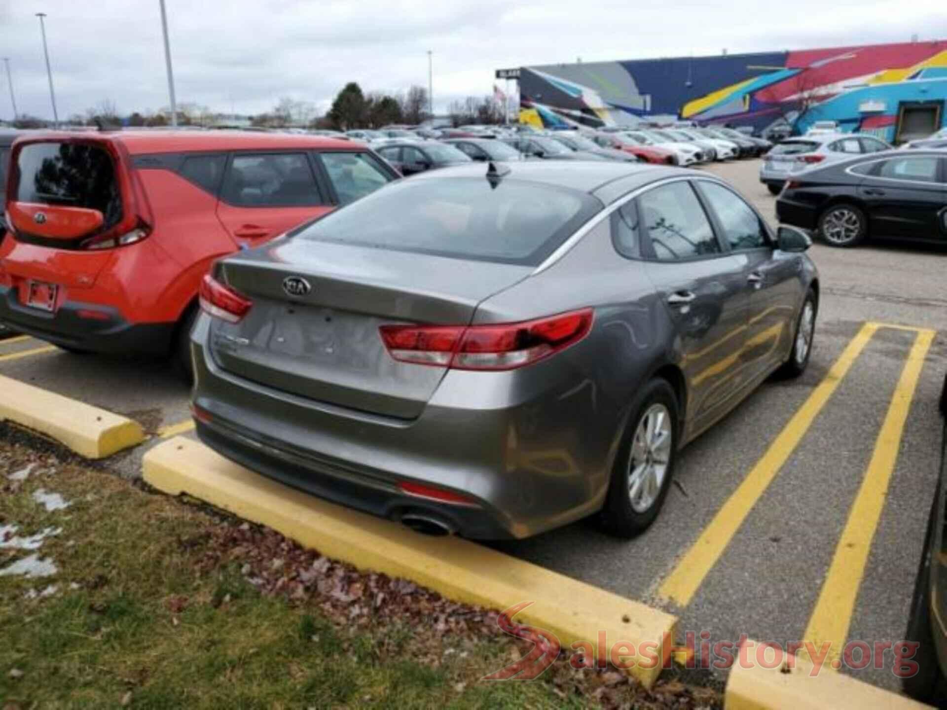 5XXGT4L32JG220355 2018 KIA OPTIMA