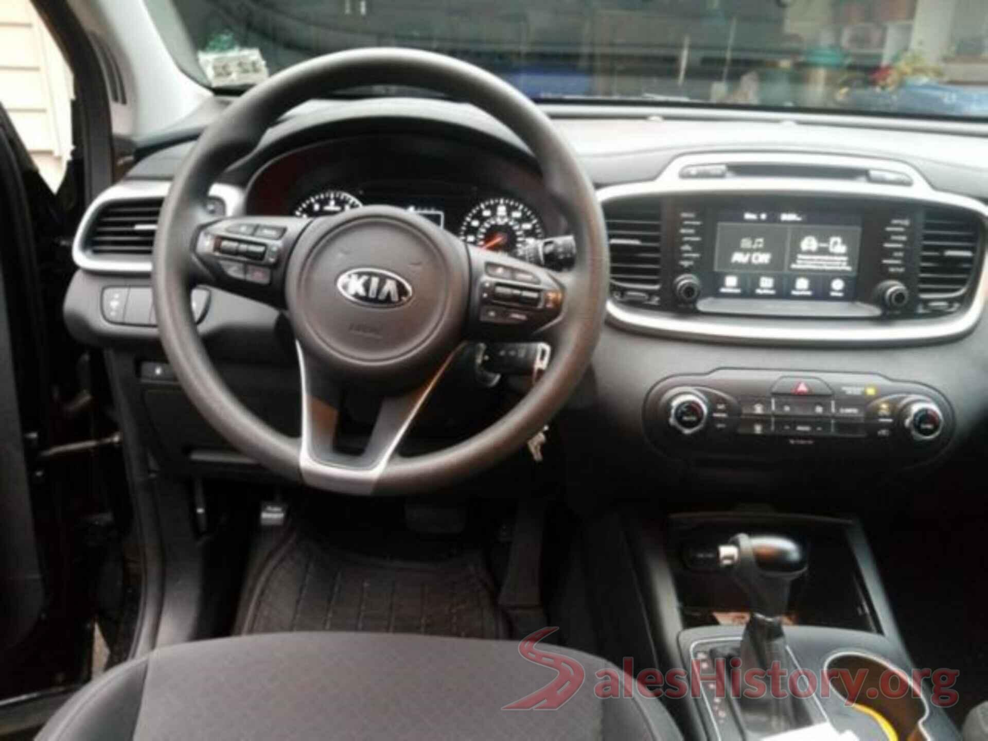 5XYPGDA32JG410529 2018 KIA SORENTO