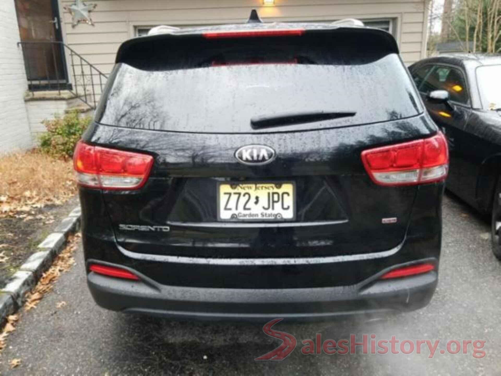 5XYPGDA32JG410529 2018 KIA SORENTO