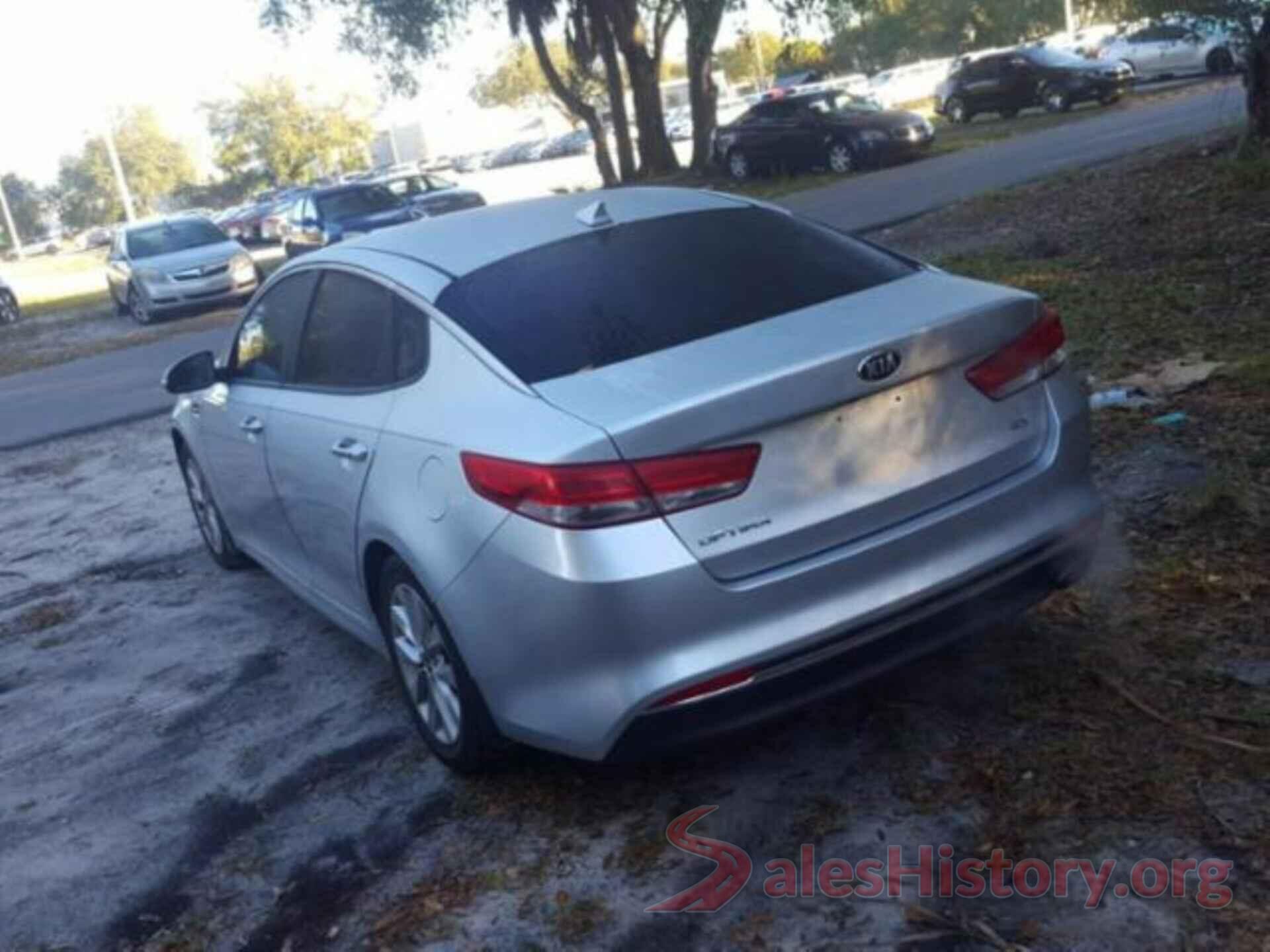 5XXGU4L3XHG129244 2017 KIA OPTIMA