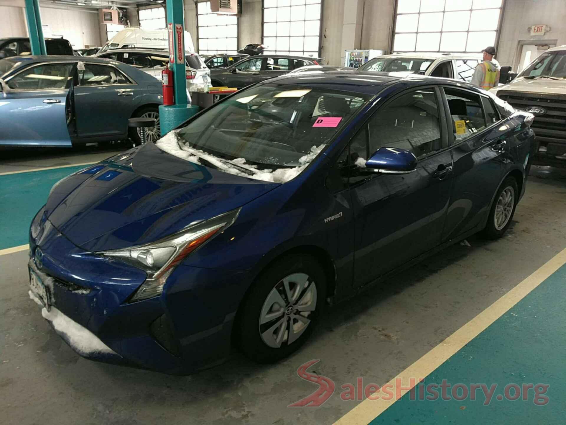 JTDKBRFU9J3071229 2018 TOYOTA PRIUS