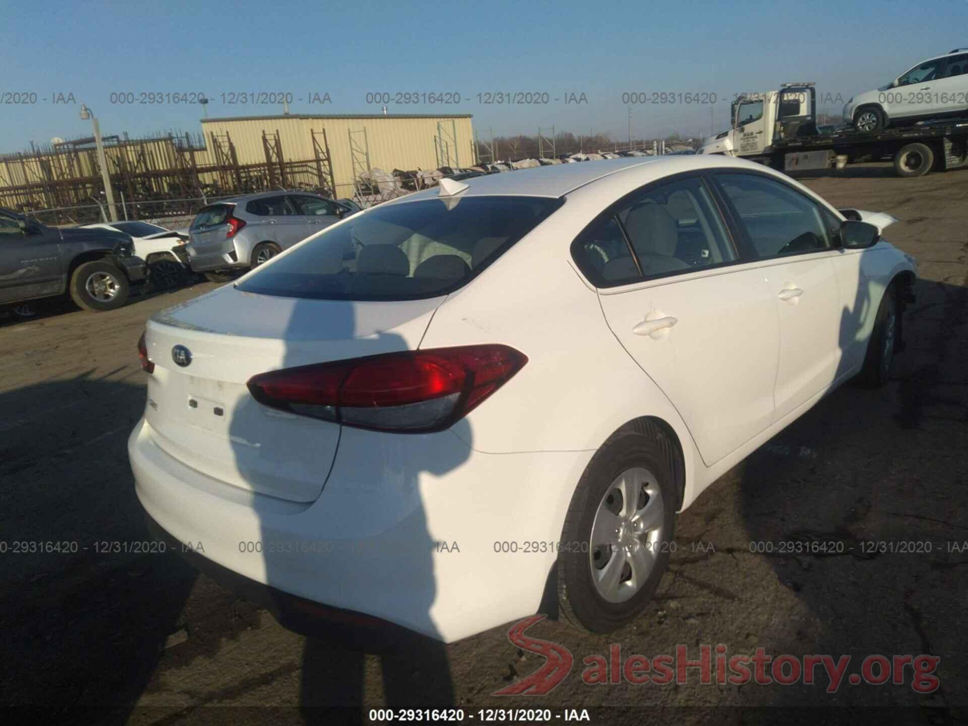 3KPFK4A76HE119195 2017 KIA FORTE