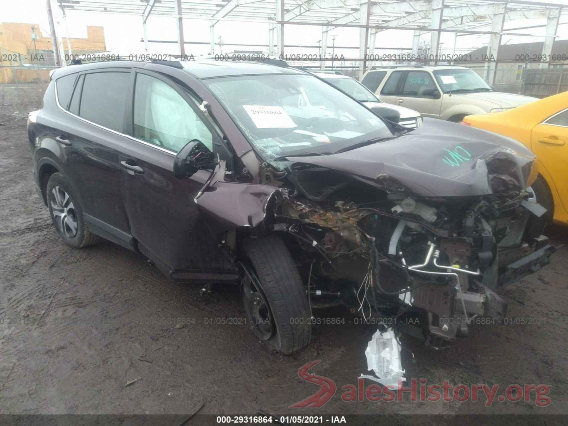 2T3BFREV8JW821697 2018 TOYOTA RAV4