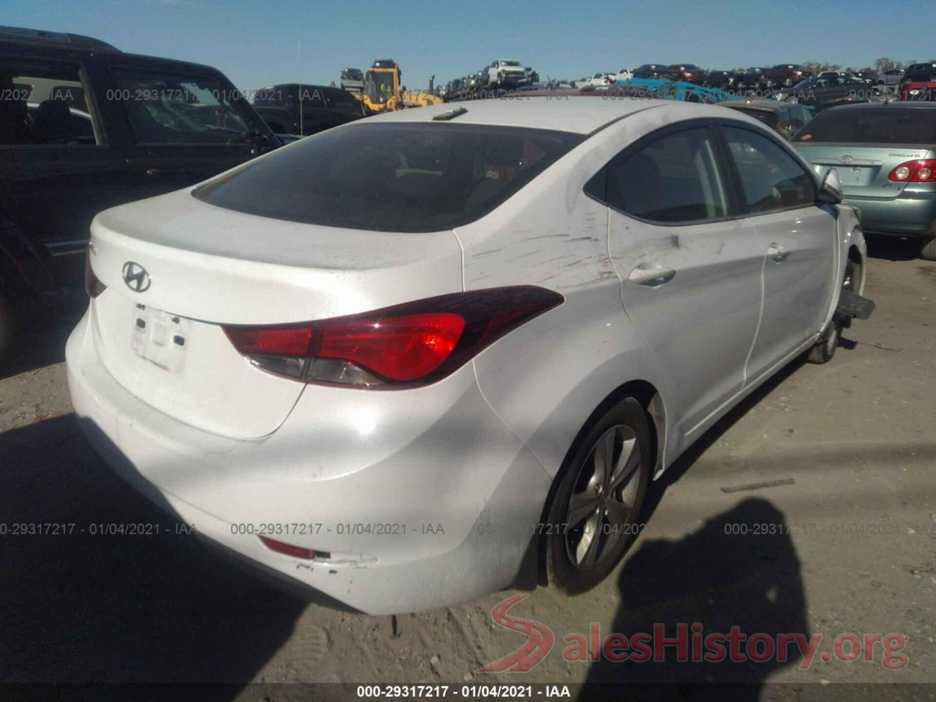 5NPDH4AE8GH680979 2016 HYUNDAI ELANTRA