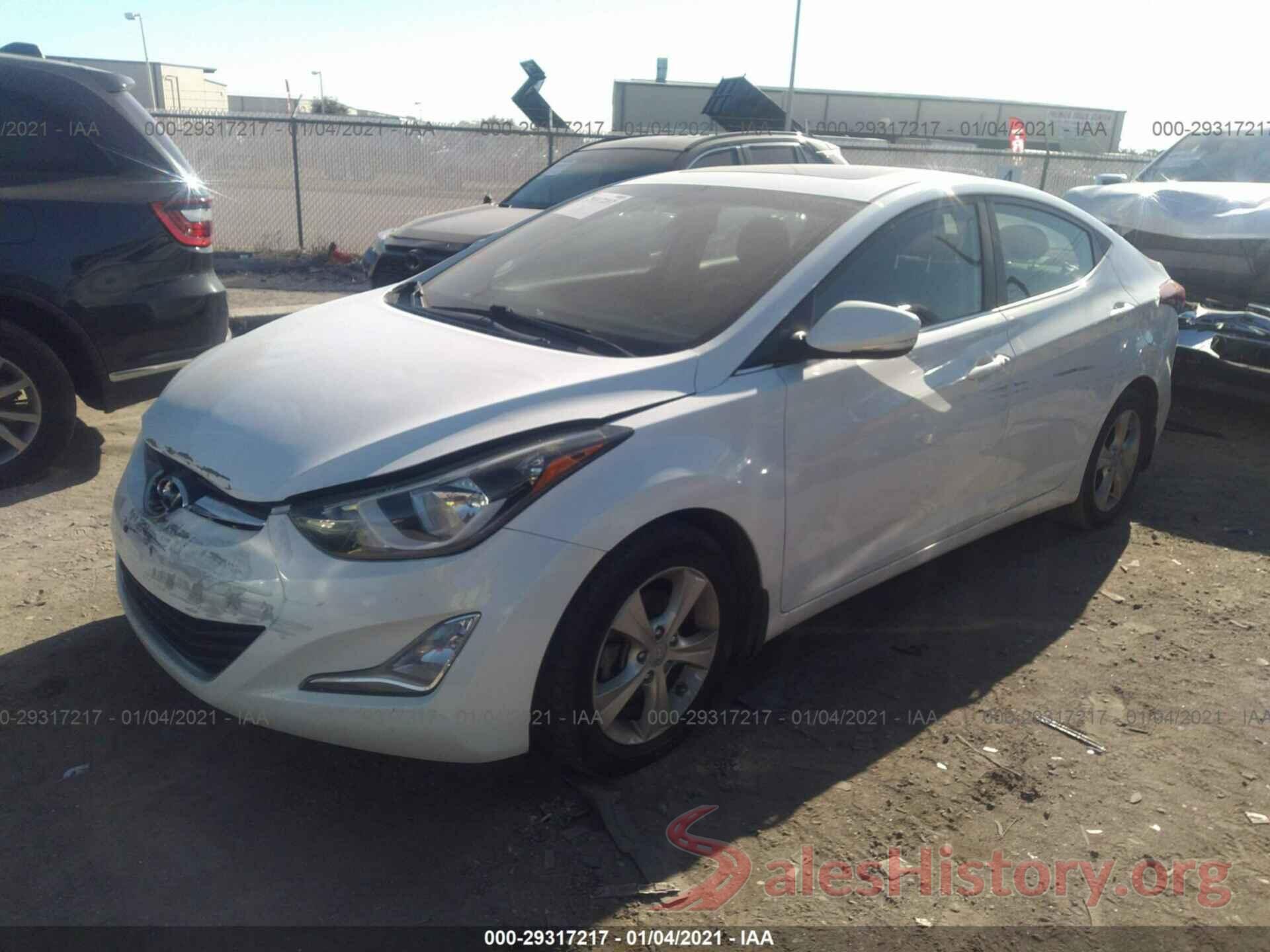 5NPDH4AE8GH680979 2016 HYUNDAI ELANTRA