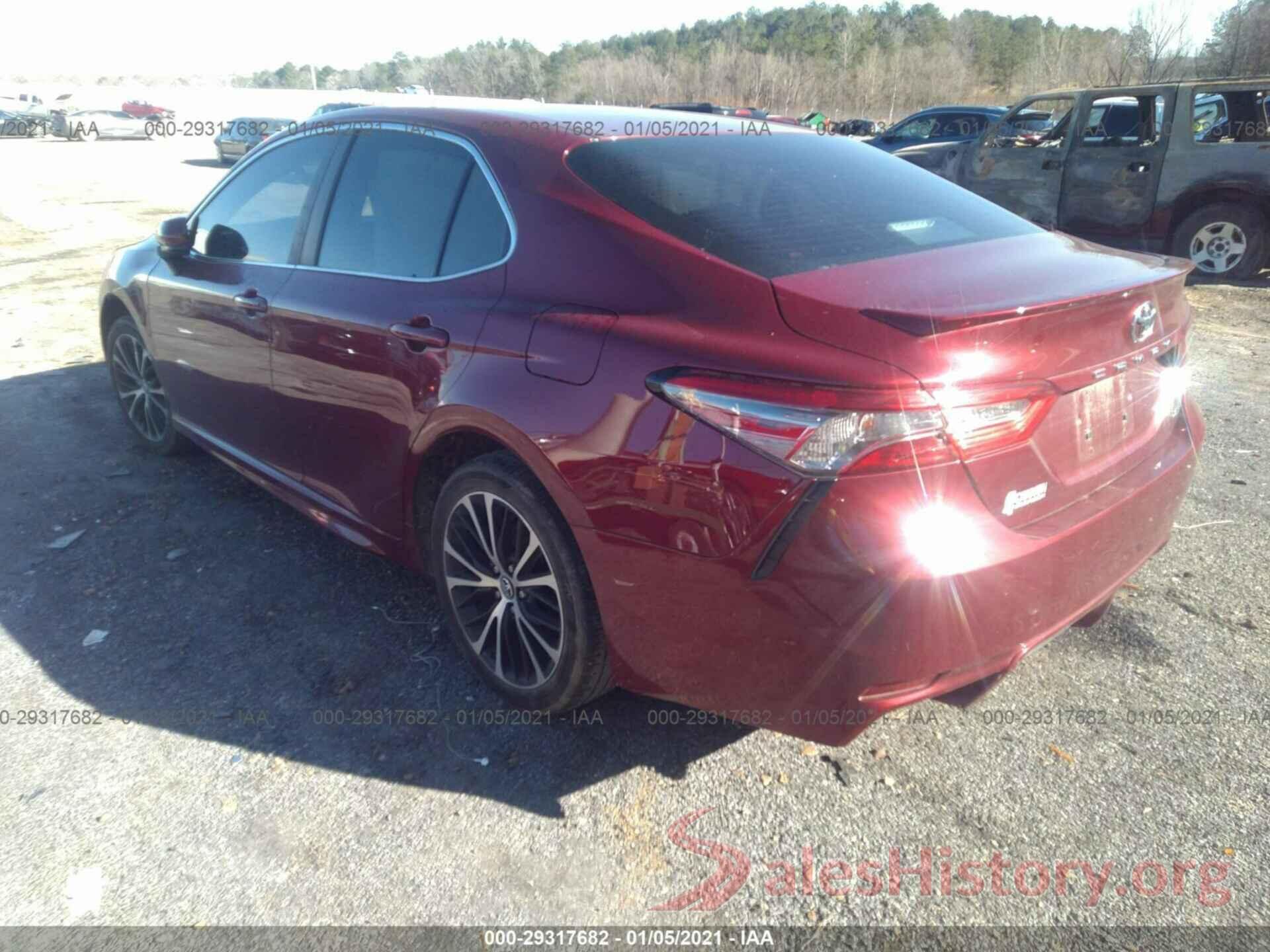 4T1B11HK5JU653141 2018 TOYOTA CAMRY