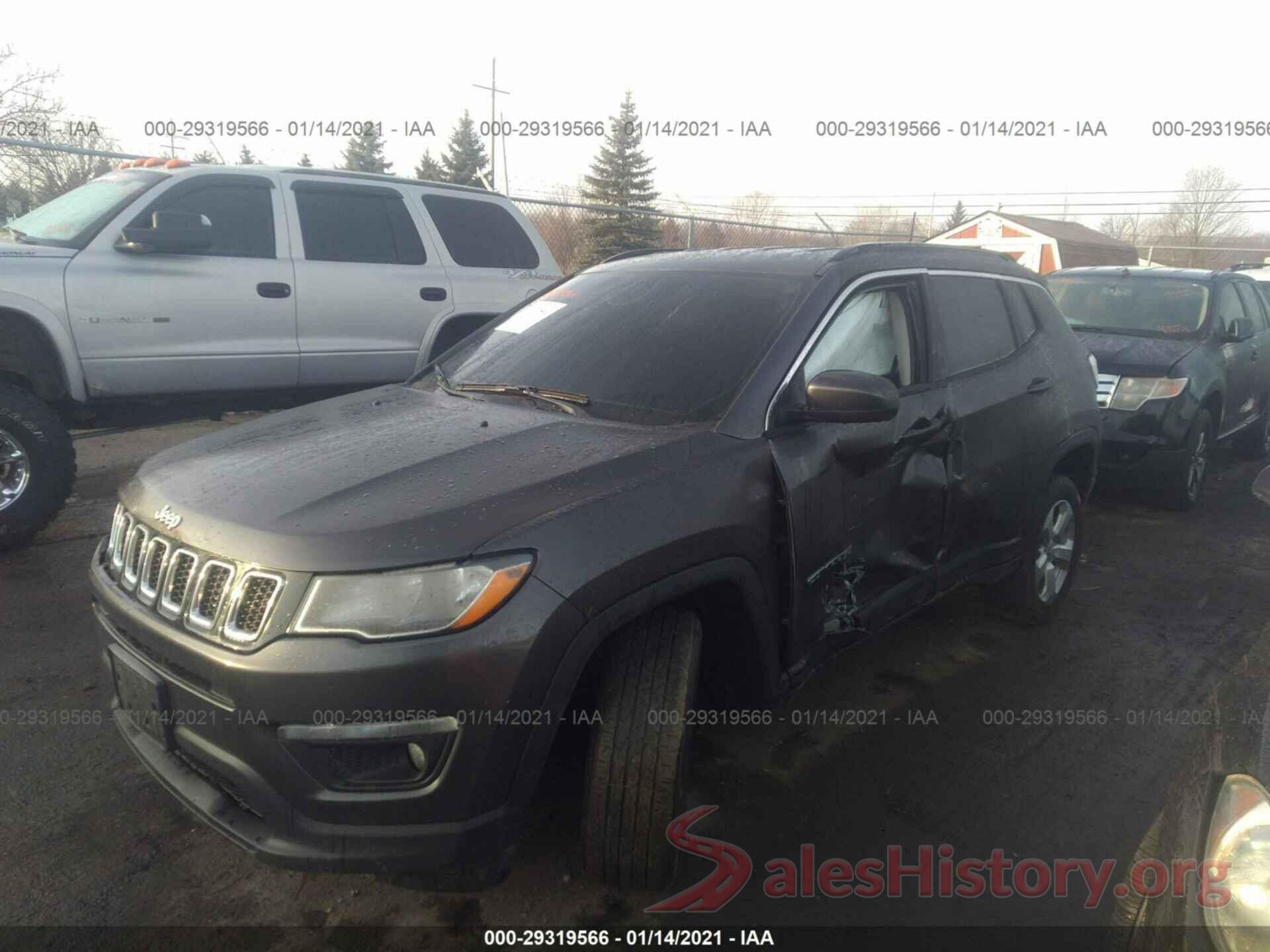 3C4NJDBB5JT366260 2018 JEEP COMPASS