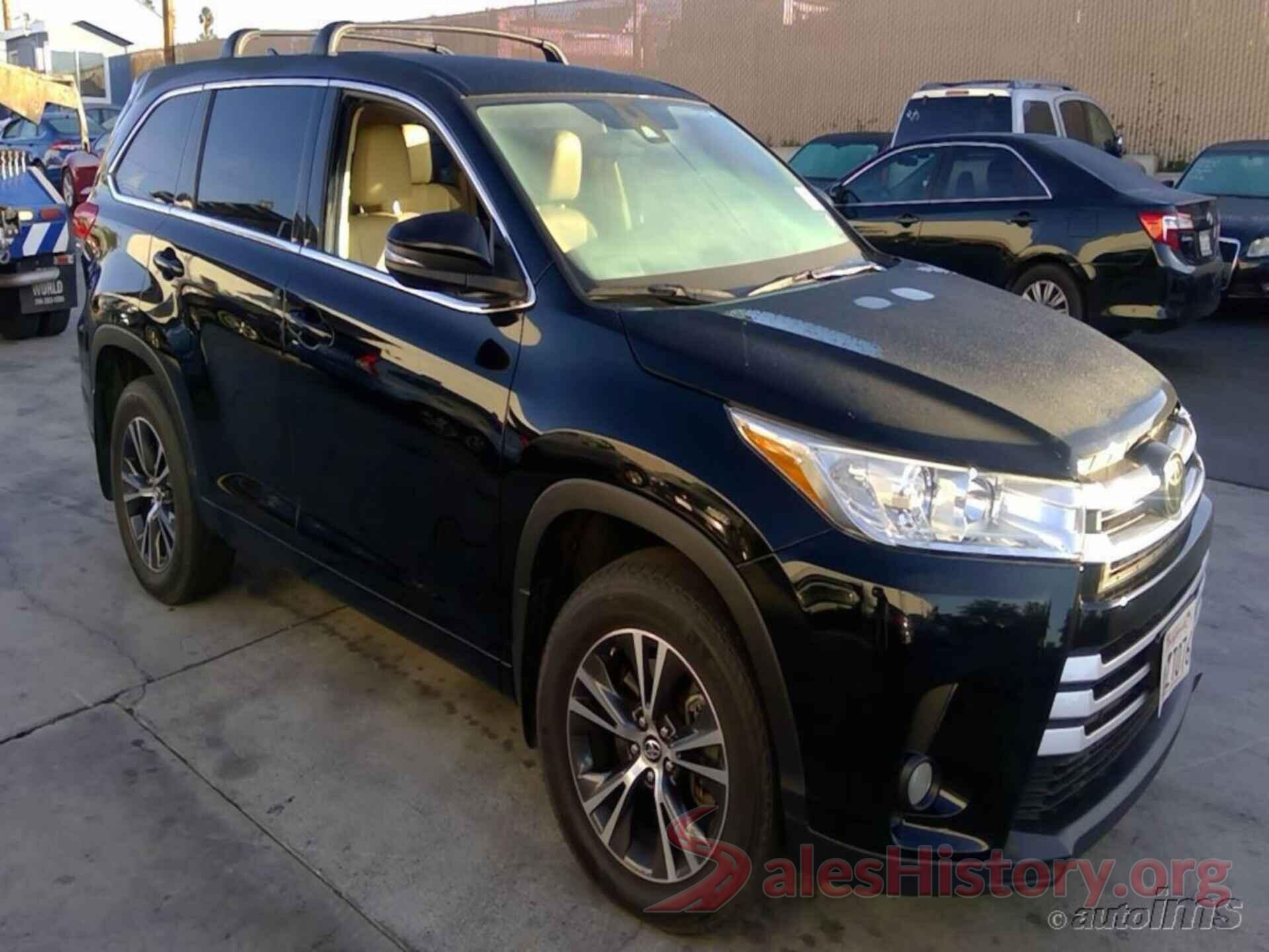 5TDBZRFH6JS891703 2018 TOYOTA HIGHLANDER