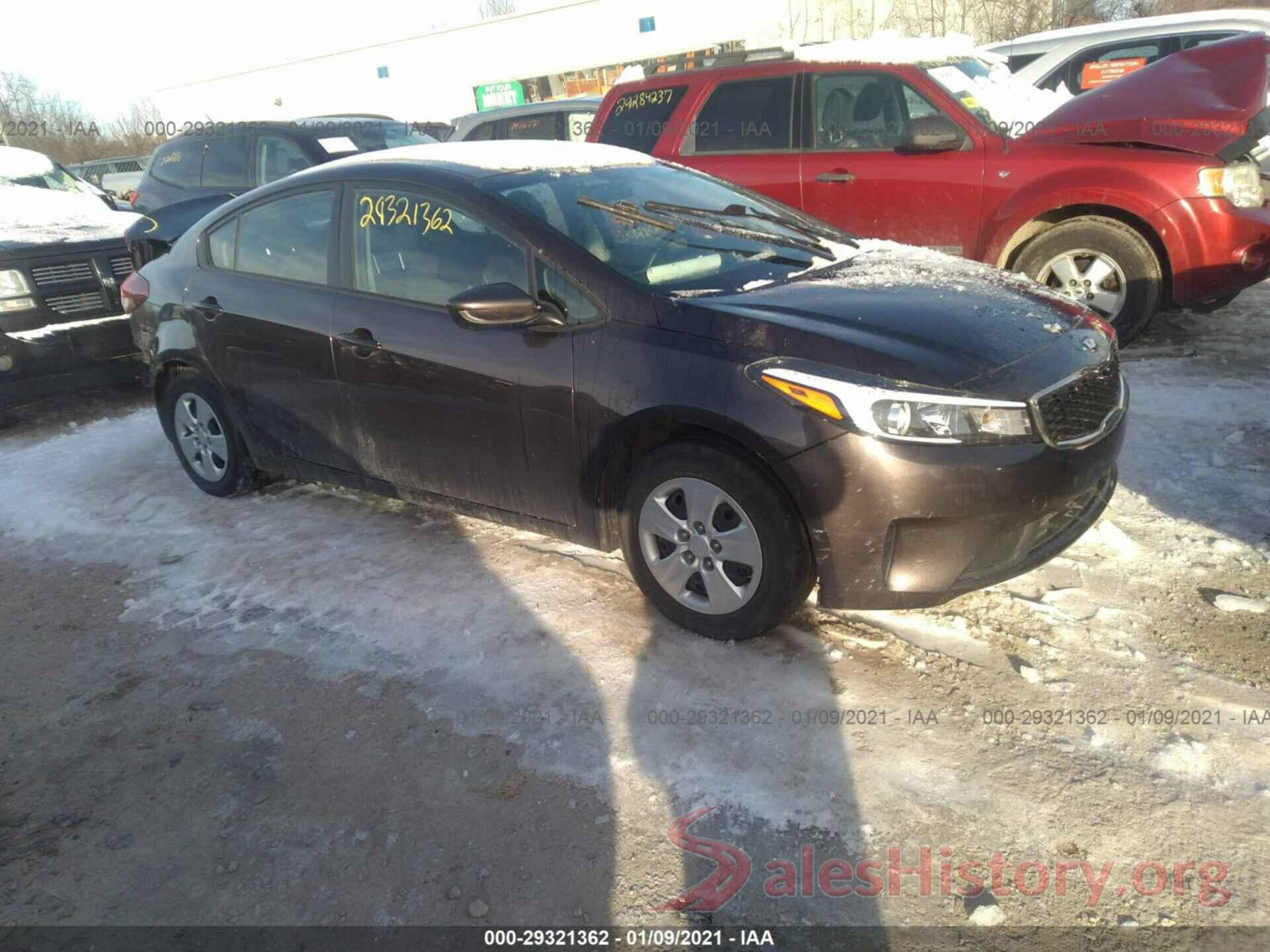 3KPFK4A72HE160374 2017 KIA FORTE