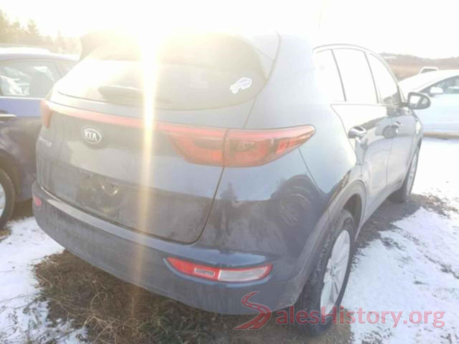 KNDPMCAC5J7406779 2018 KIA SPORTAGE