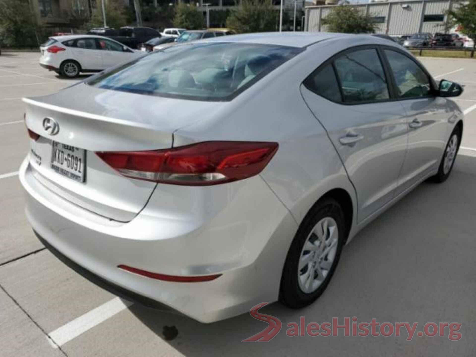 5NPD74LF3JH241060 2018 HYUNDAI ELANTRA