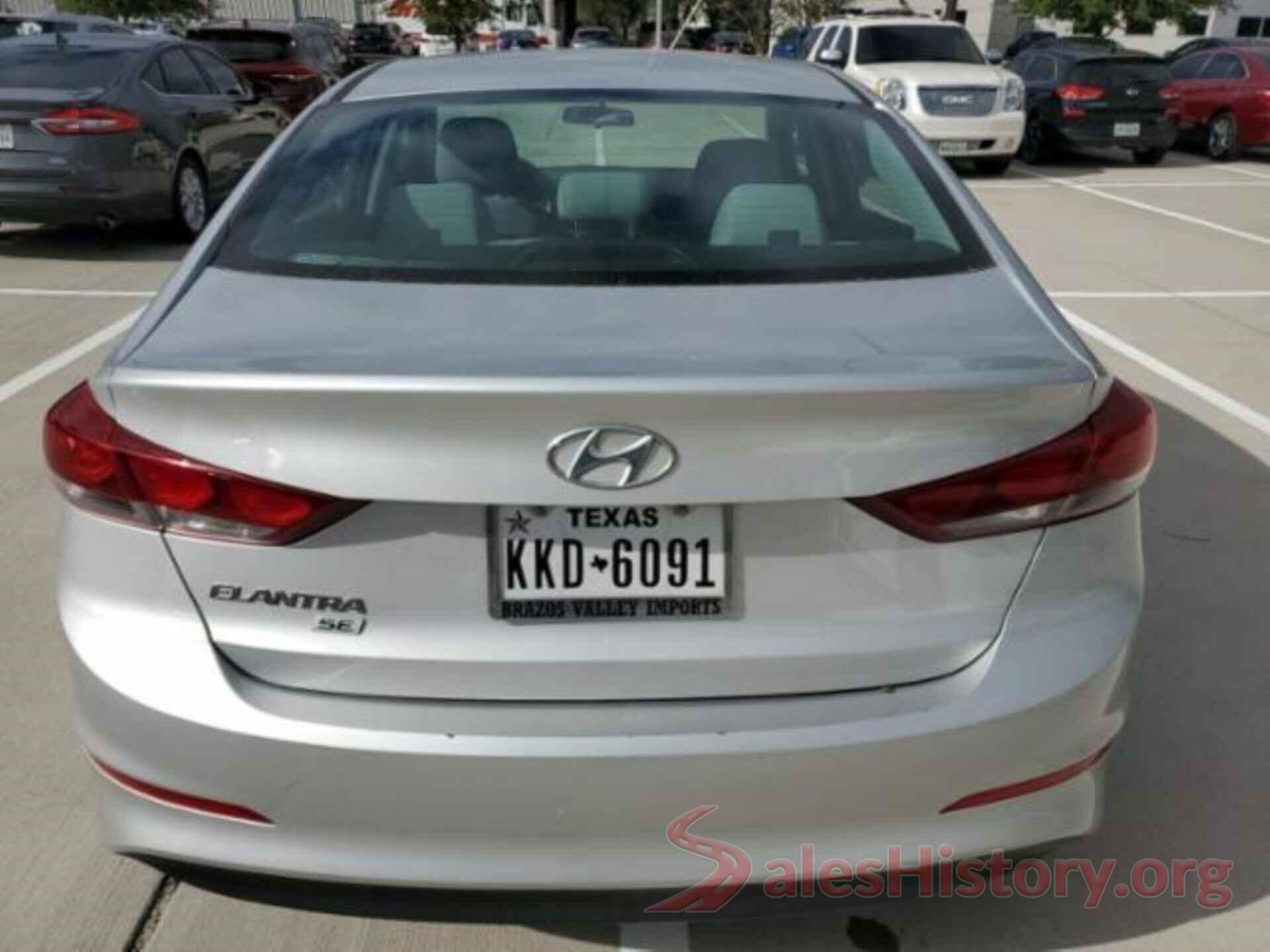 5NPD74LF3JH241060 2018 HYUNDAI ELANTRA