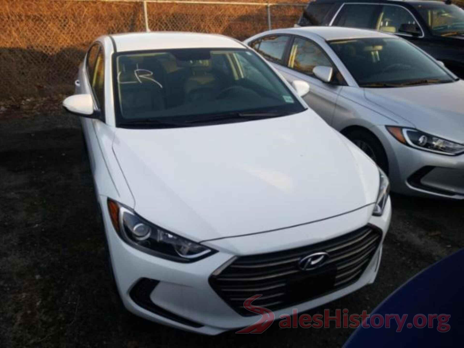 5NPD84LF0JH286910 2018 HYUNDAI ELANTRA