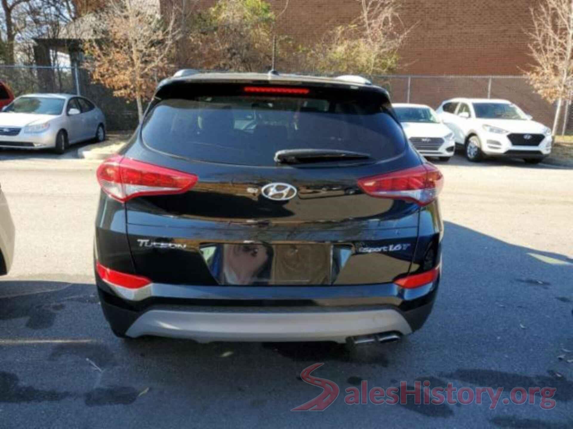 KM8J33A20HU464810 2017 HYUNDAI TUCSON