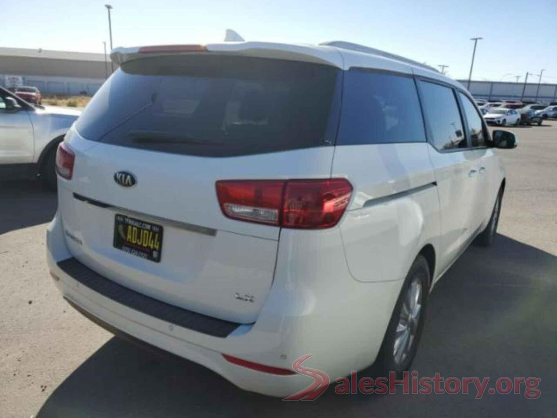 KNDMB5C18H6320236 2017 KIA SEDONA