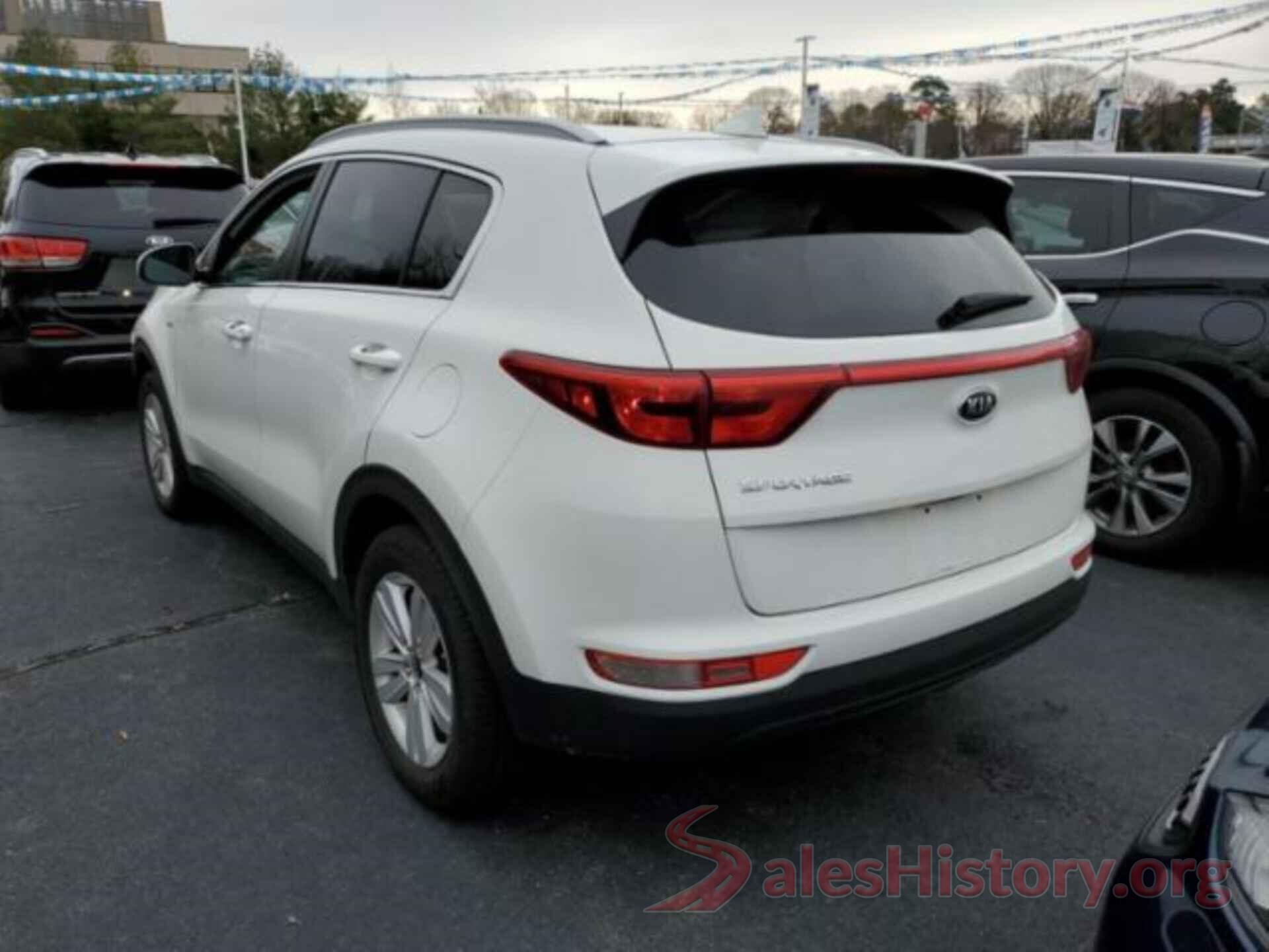 KNDPMCAC8J7418182 2018 KIA SPORTAGE