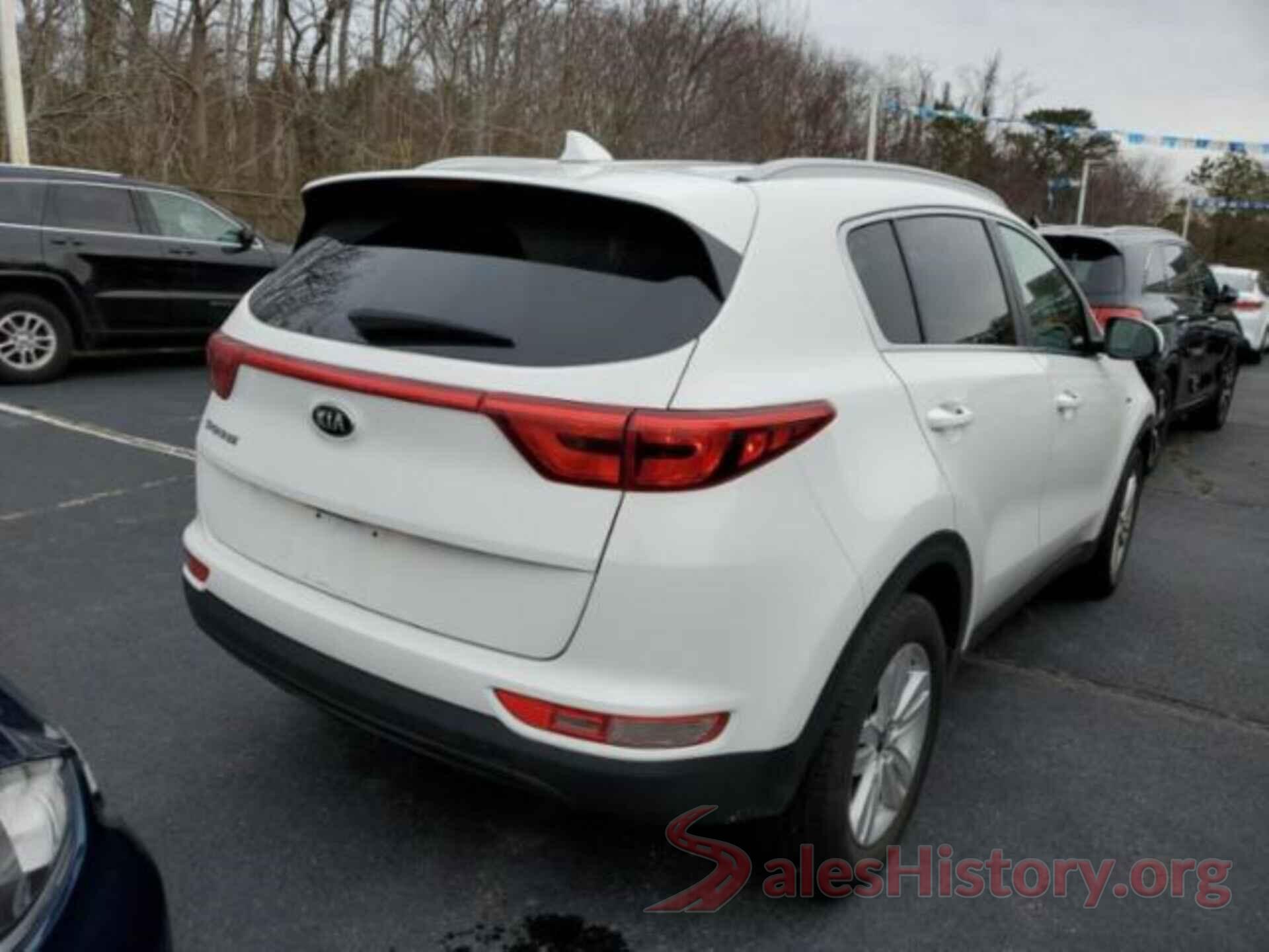 KNDPMCAC8J7418182 2018 KIA SPORTAGE