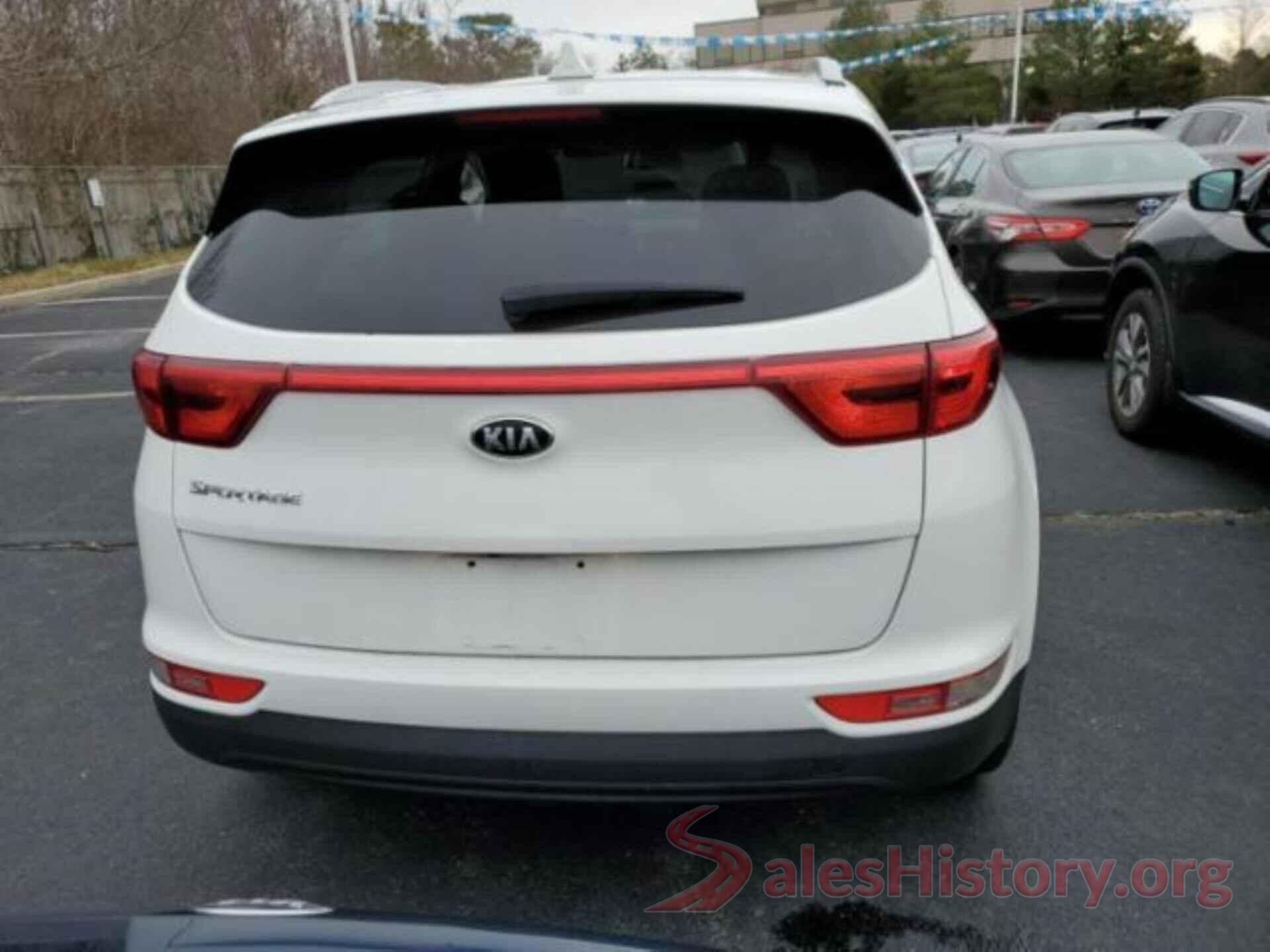 KNDPMCAC8J7418182 2018 KIA SPORTAGE