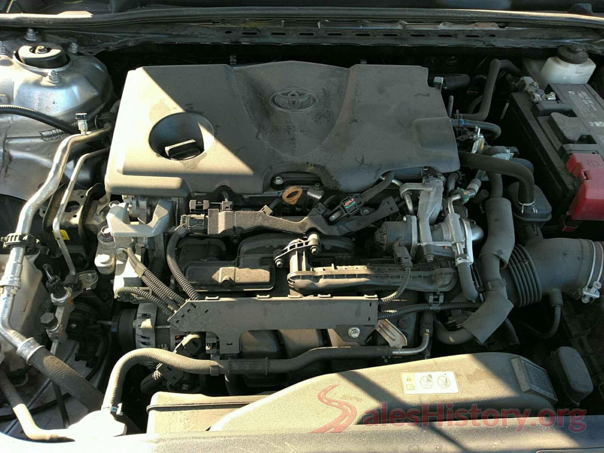 4T1B11HK0JU062215 2018 TOYOTA CAMRY