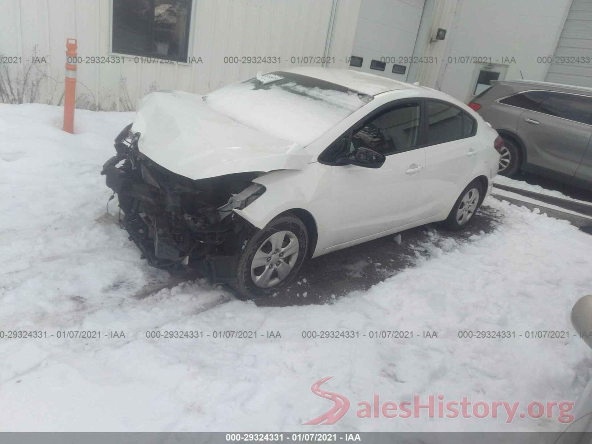 3KPFK4A71HE153724 2017 KIA FORTE