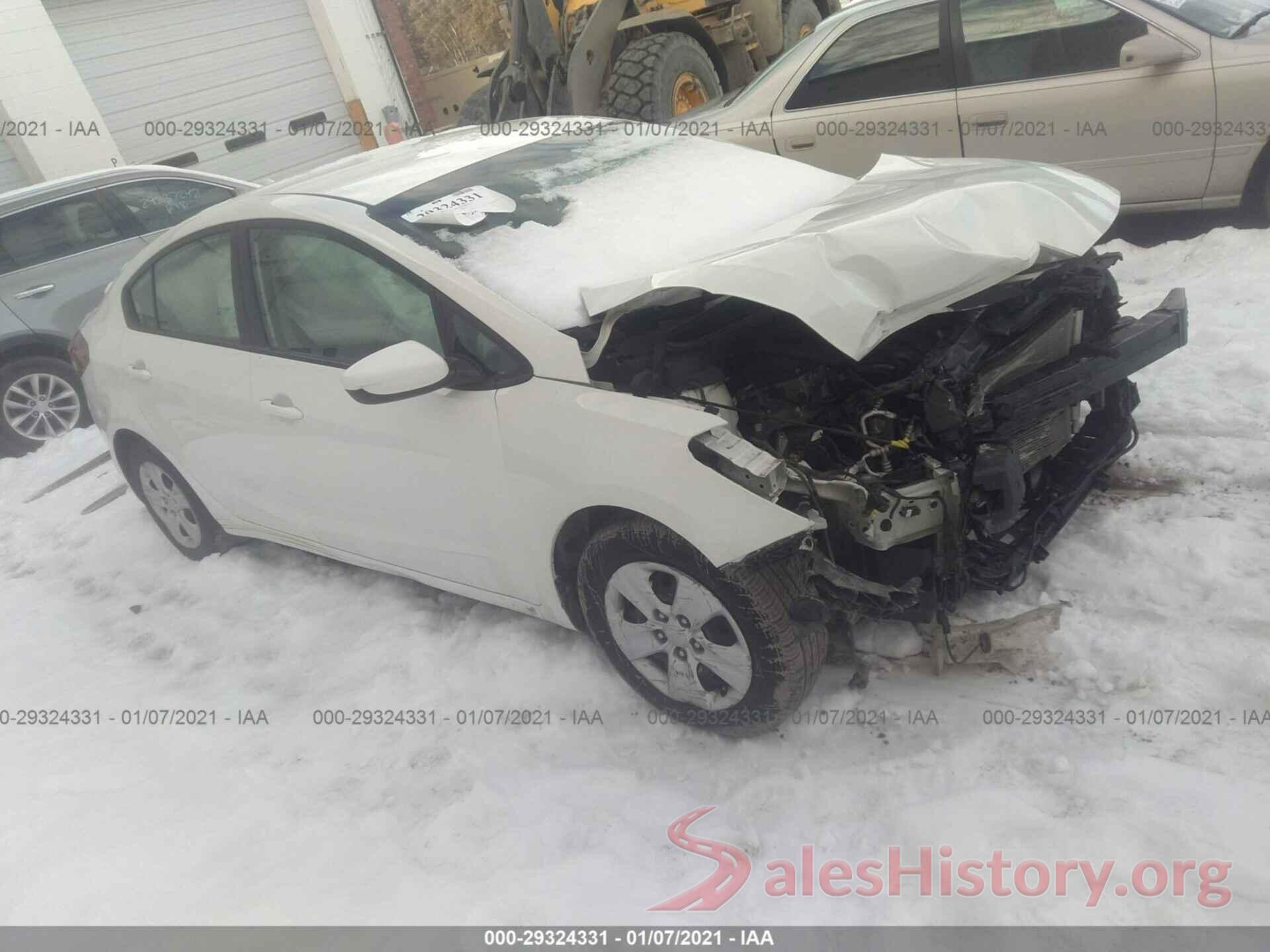 3KPFK4A71HE153724 2017 KIA FORTE