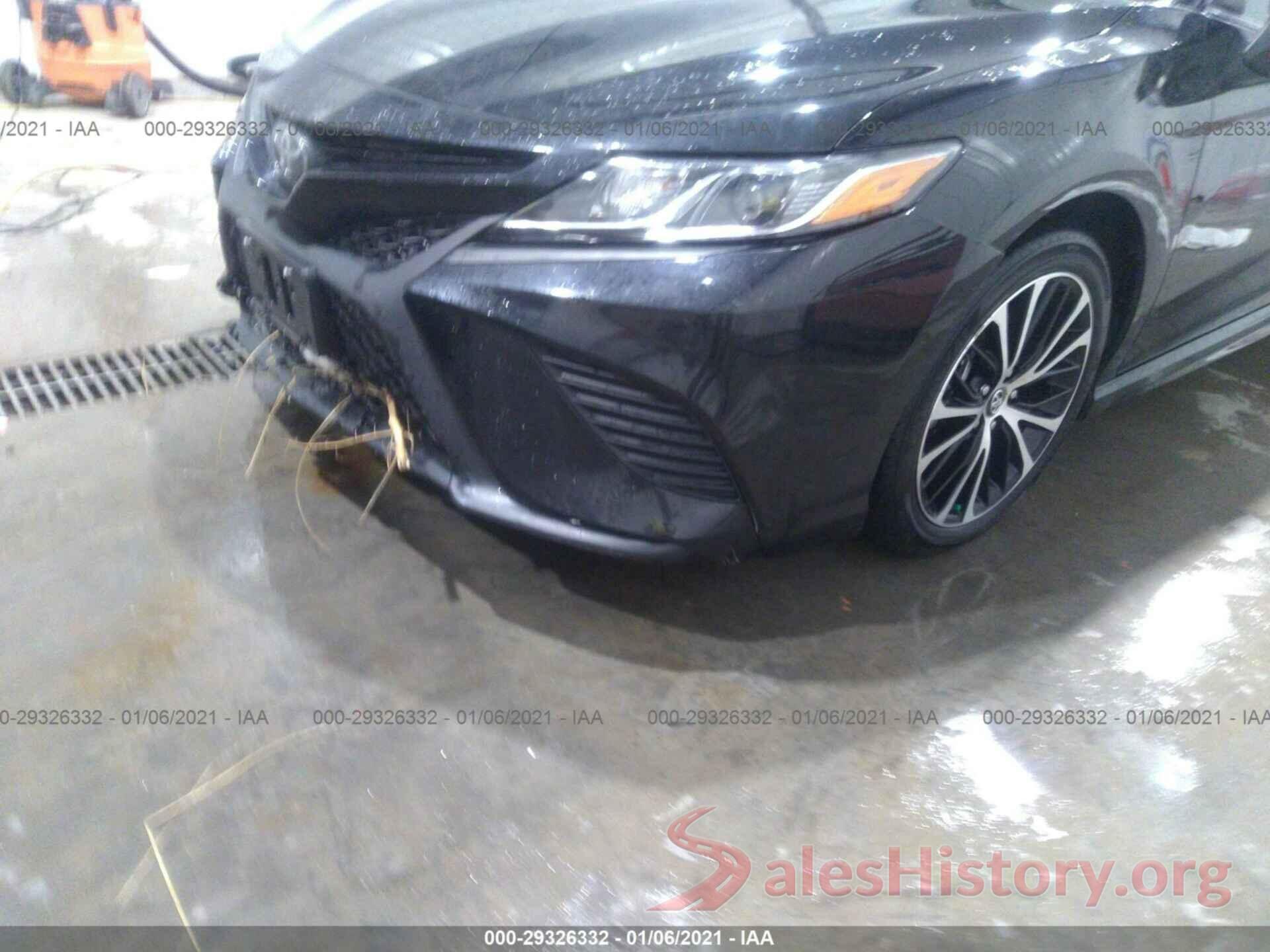 4T1B11HK1JU078116 2018 TOYOTA CAMRY