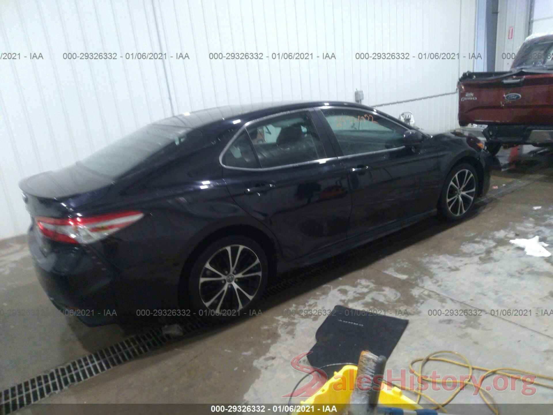 4T1B11HK1JU078116 2018 TOYOTA CAMRY