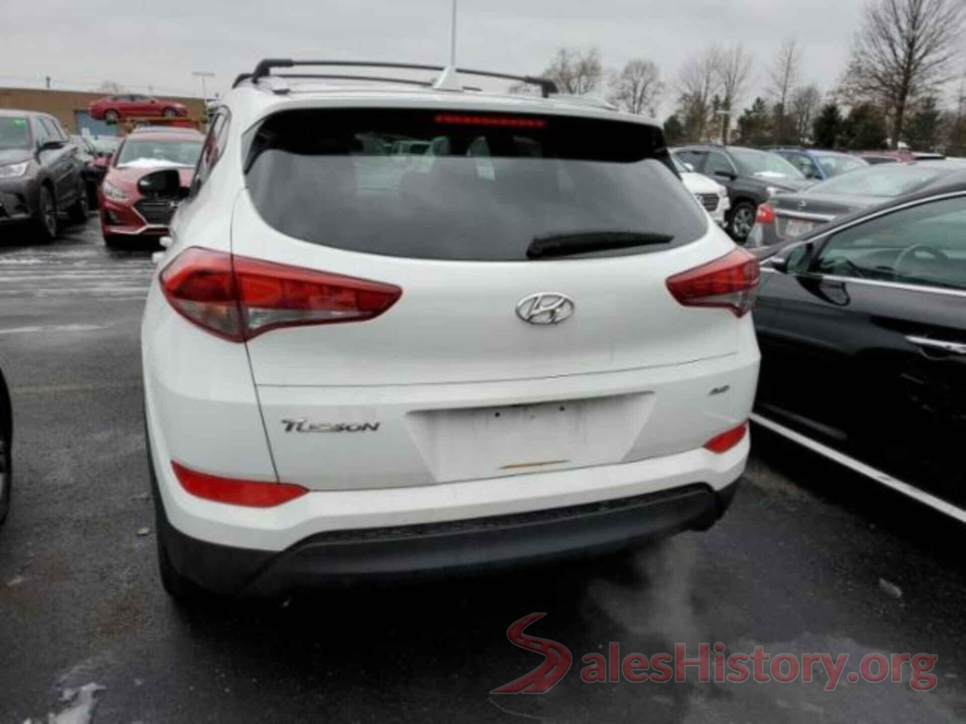 KM8J3CA48JU617957 2018 HYUNDAI TUCSON