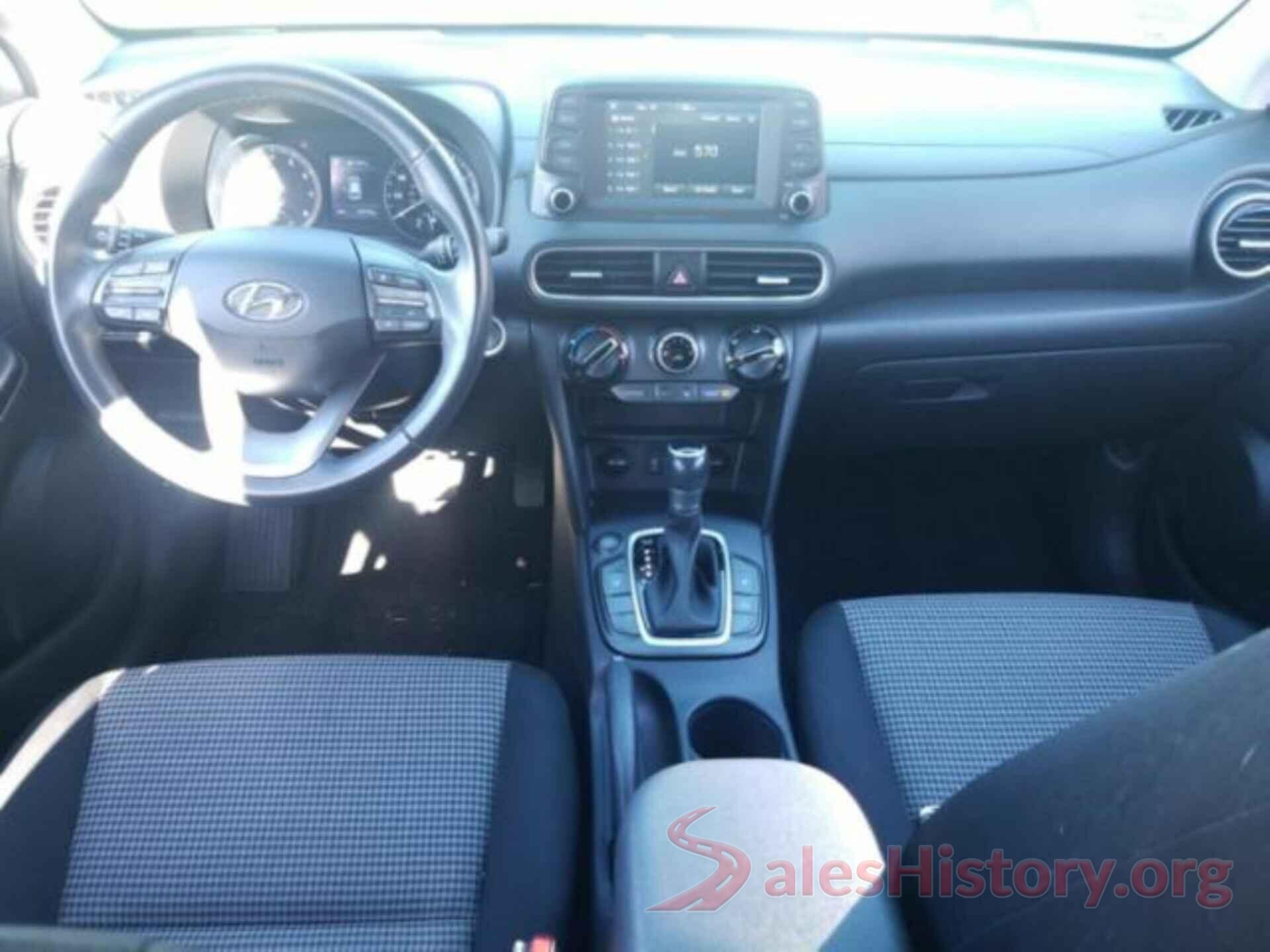 KM8K22AA4JU068037 2018 HYUNDAI KONA