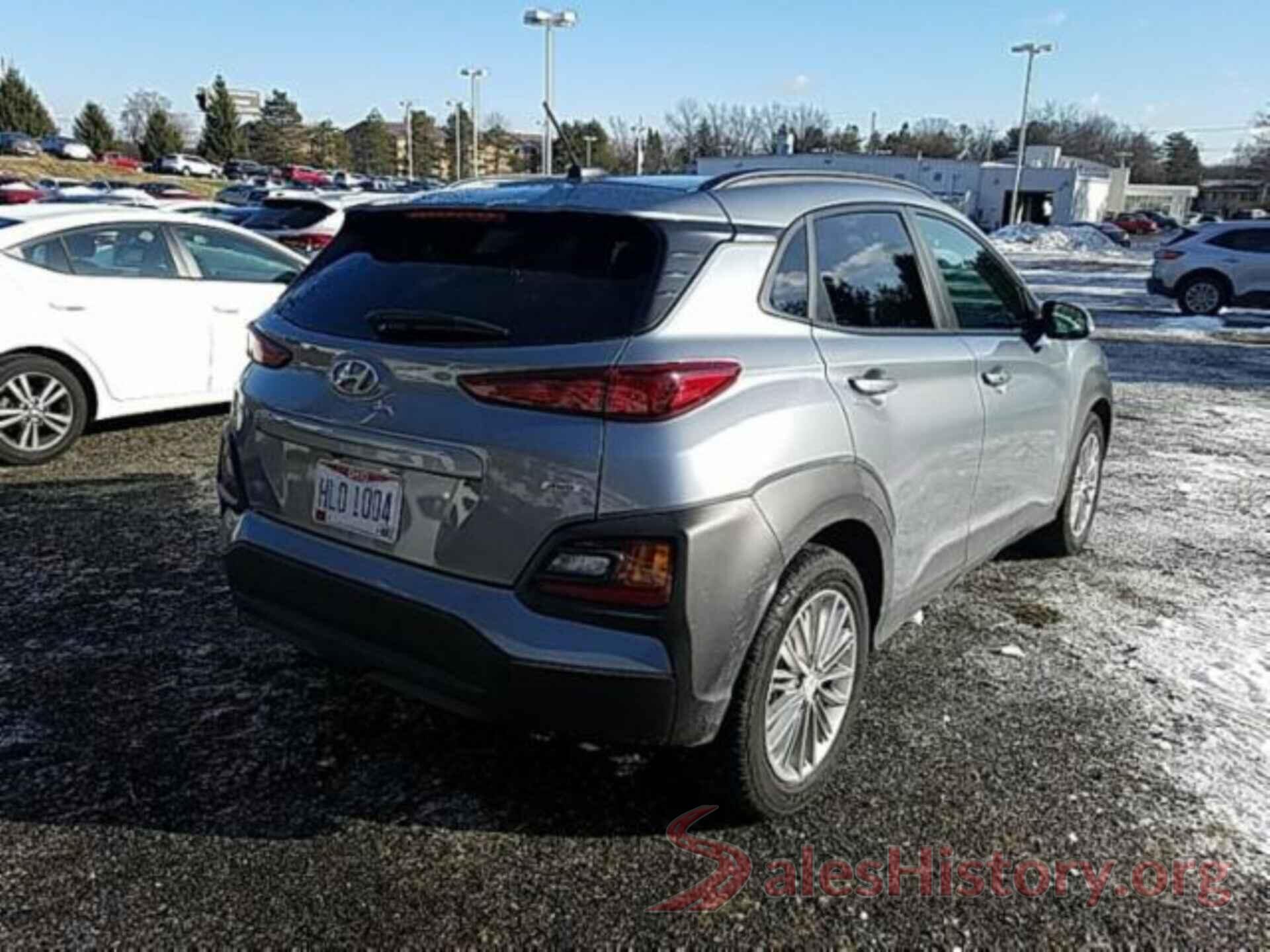 KM8K2CAA0JU085598 2018 HYUNDAI KONA