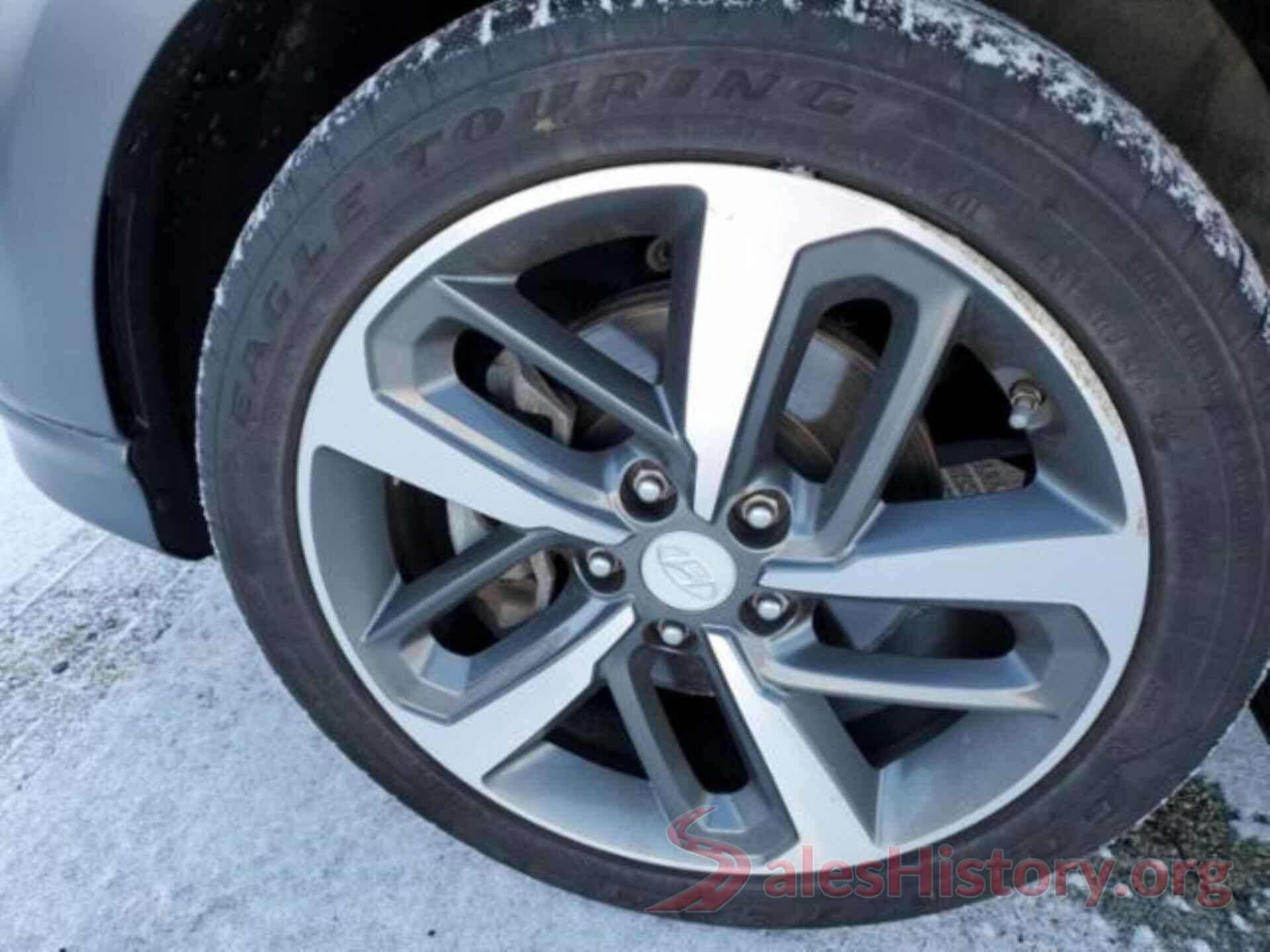 KM8K3CA54JU124418 2018 HYUNDAI KONA