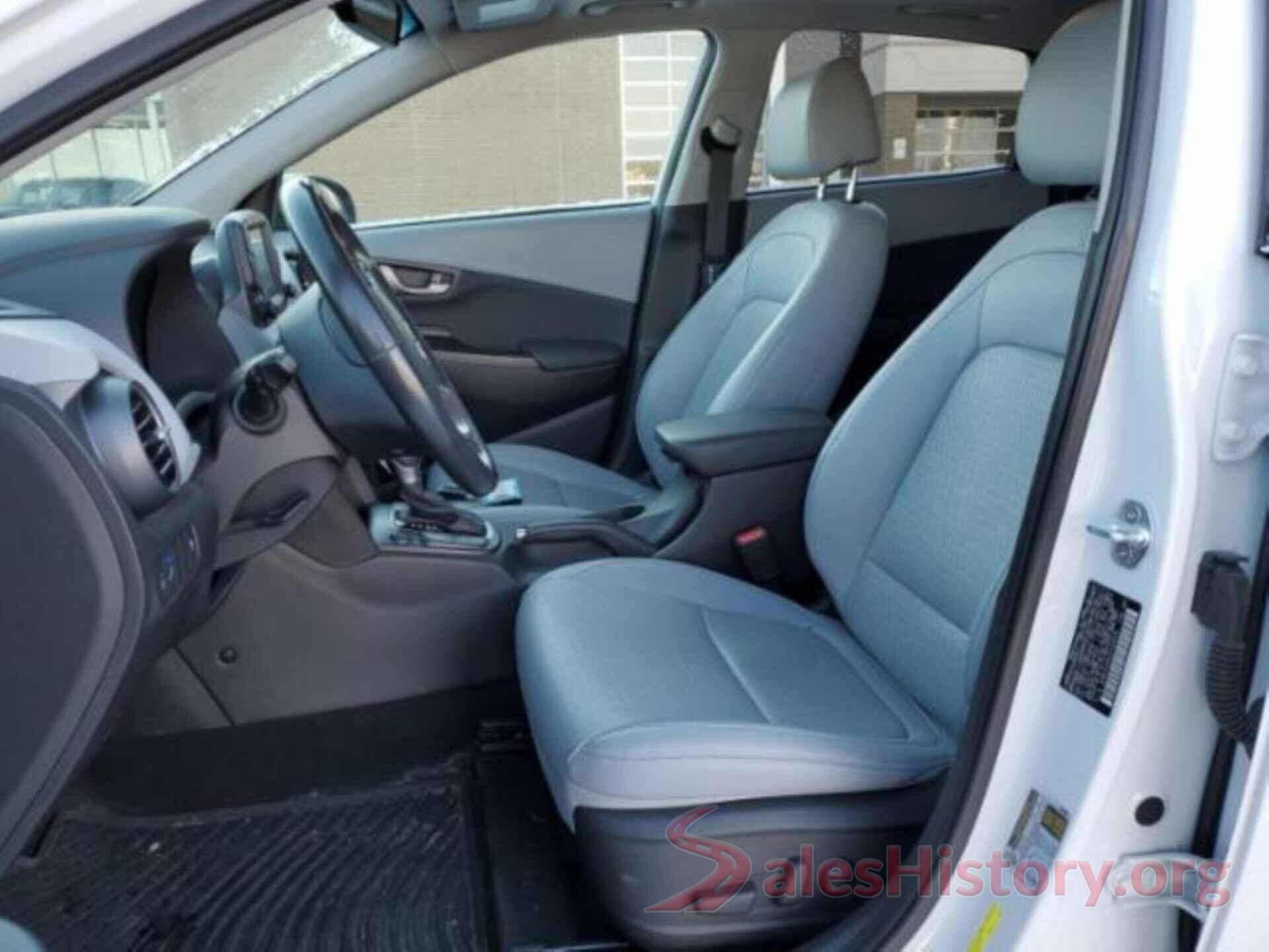 KM8K3CA54JU124418 2018 HYUNDAI KONA