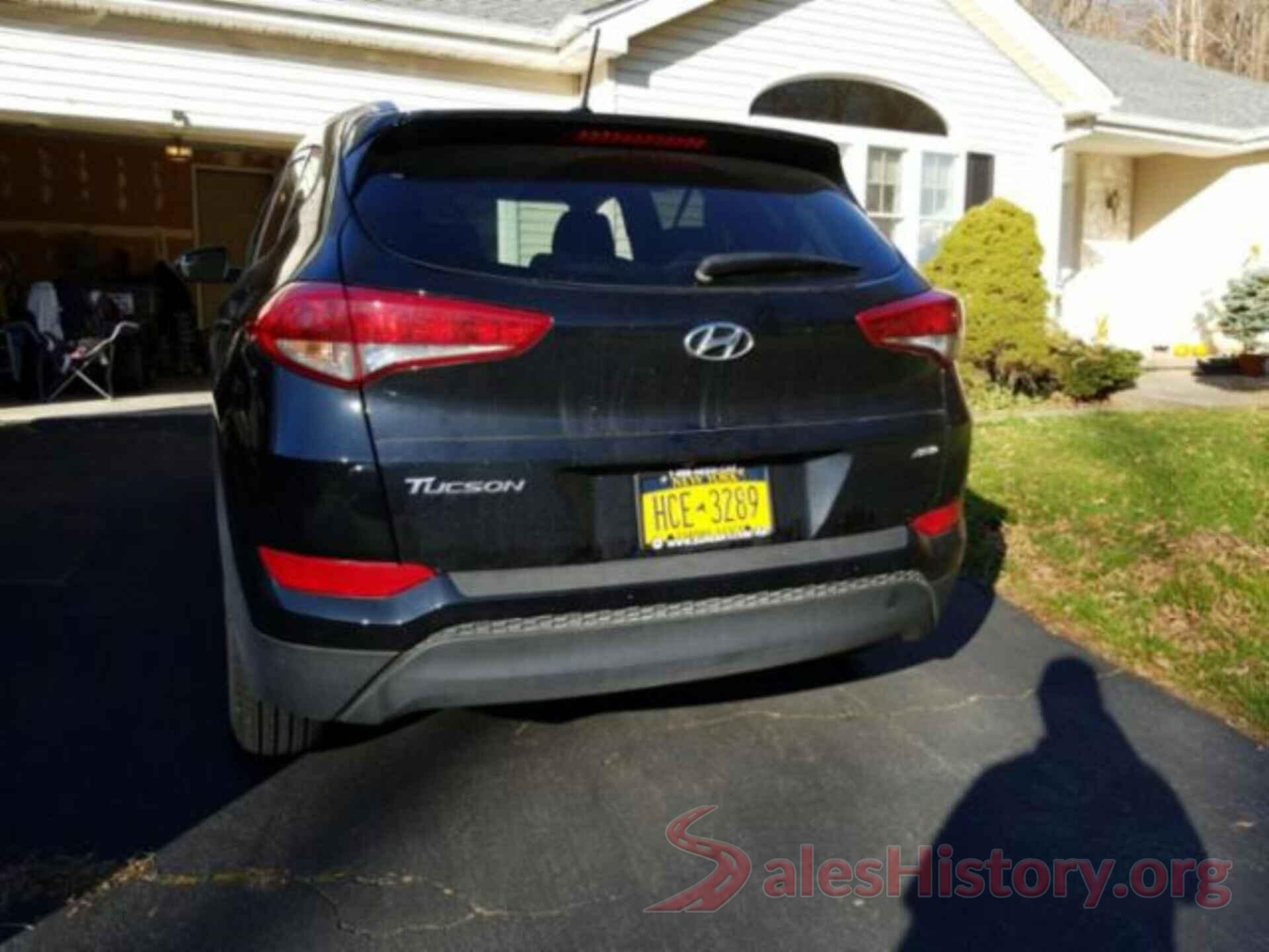 KM8J3CA43HU428143 2017 HYUNDAI TUCSON