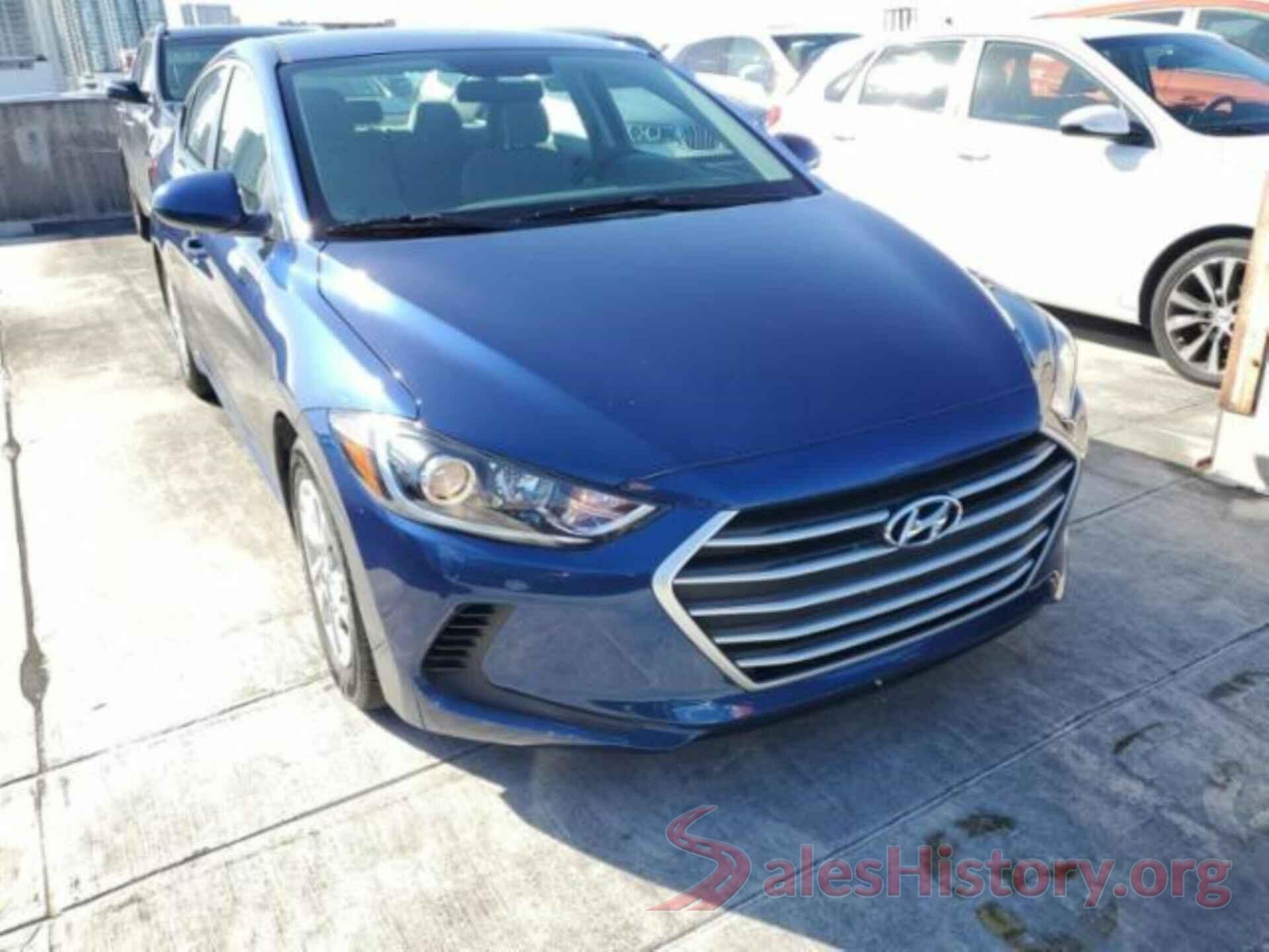 5NPD74LF3JH228468 2018 HYUNDAI ELANTRA