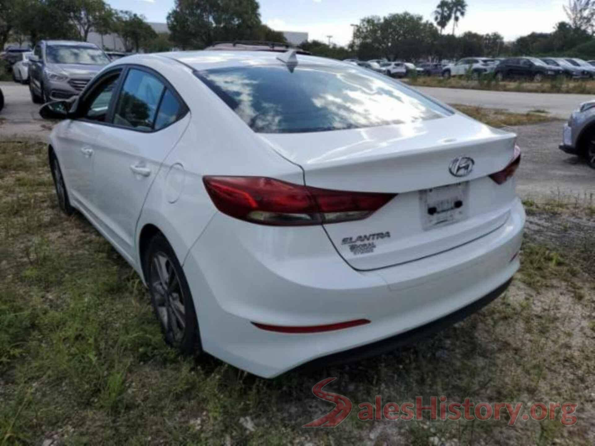 5NPD84LF4JH225947 2018 HYUNDAI ELANTRA