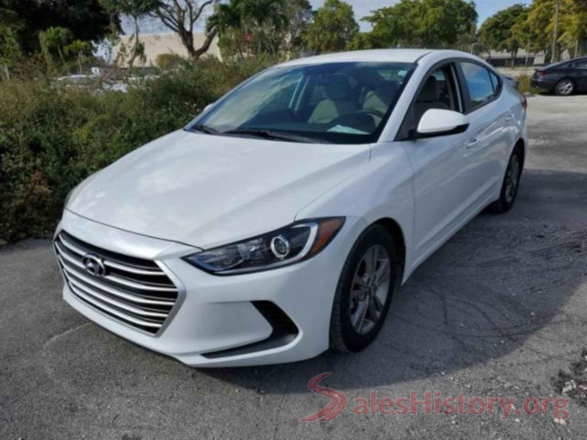 5NPD84LF9JH275596 2018 HYUNDAI ELANTRA