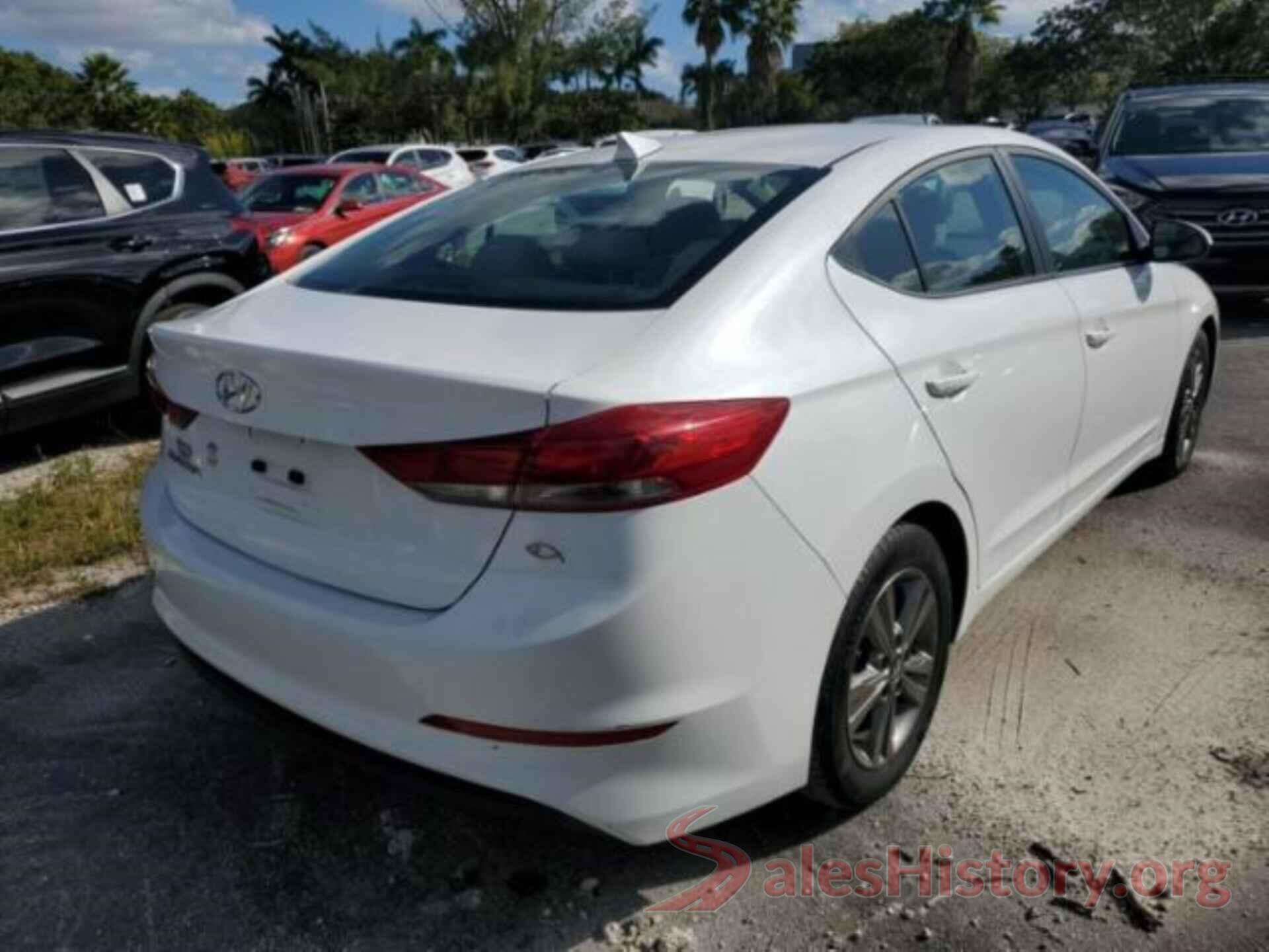 5NPD84LF9JH275596 2018 HYUNDAI ELANTRA