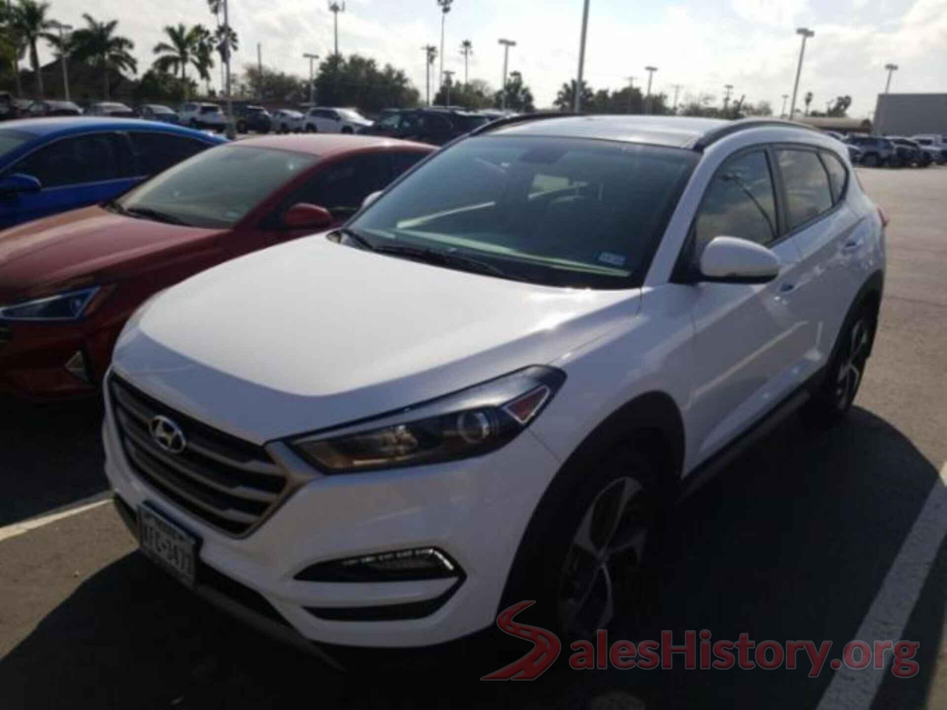 KM8J33A2XHU577552 2017 HYUNDAI TUCSON