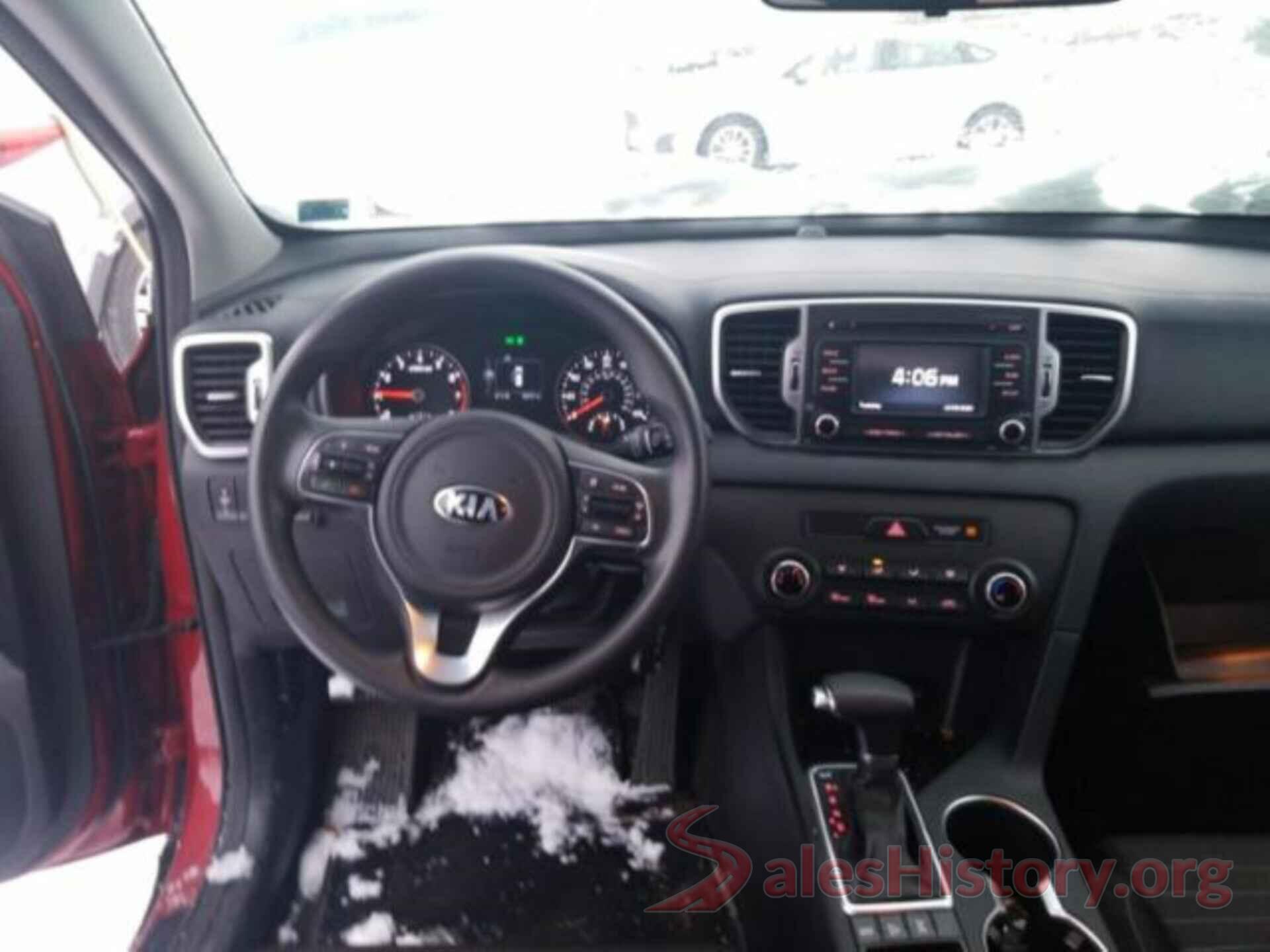 KNDPMCAC0J7394945 2018 KIA SPORTAGE