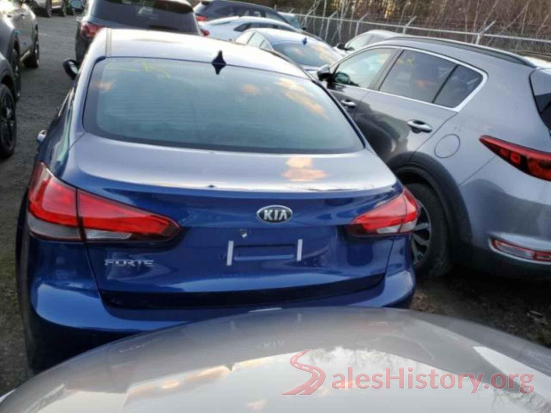 3KPFK4A70JE203986 2018 KIA FORTE