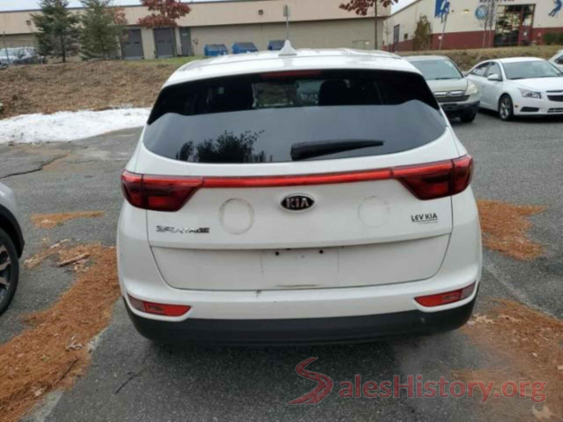 KNDPMCAC9J7400208 2018 KIA SPORTAGE