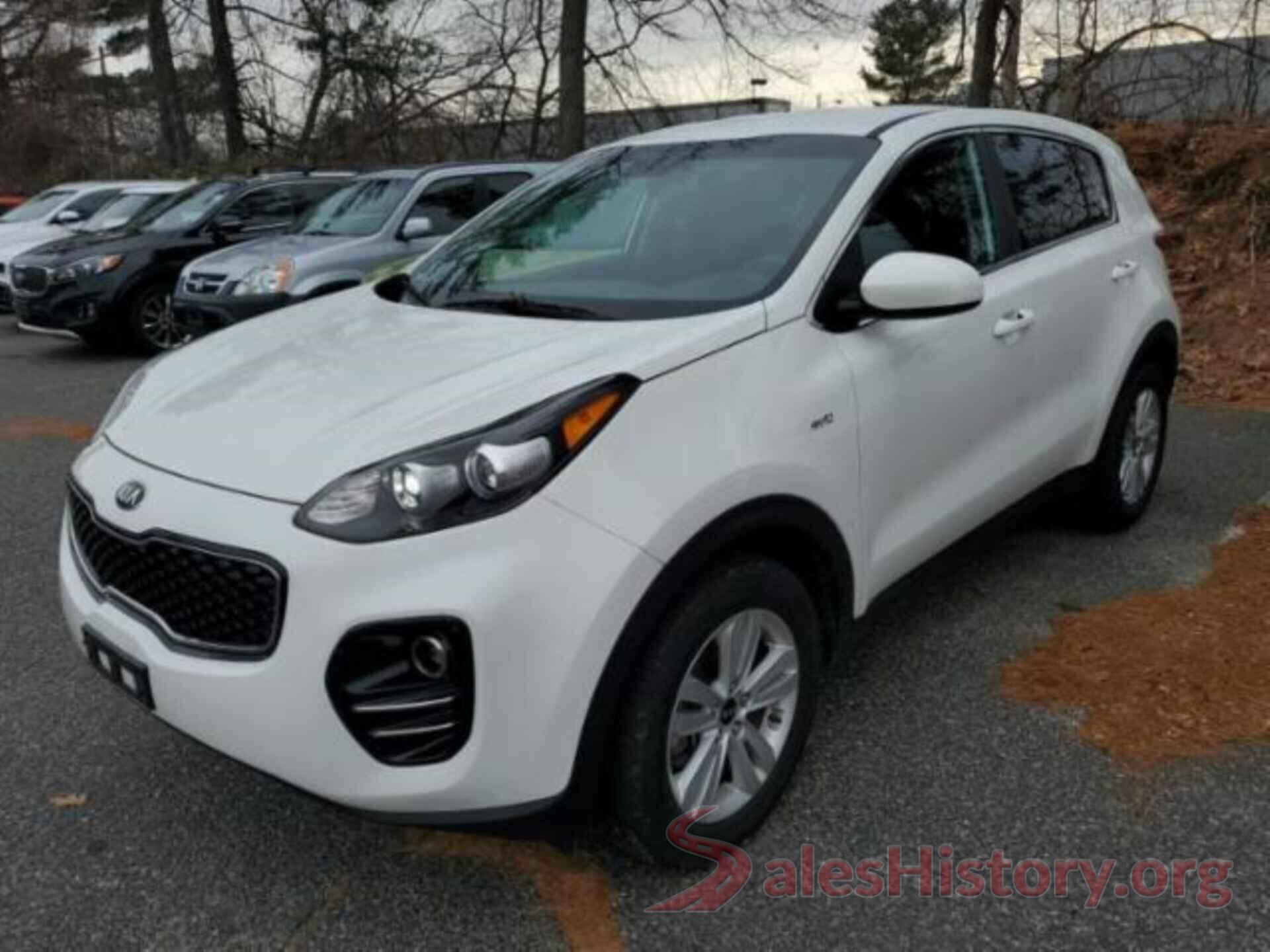 KNDPMCAC9J7400208 2018 KIA SPORTAGE