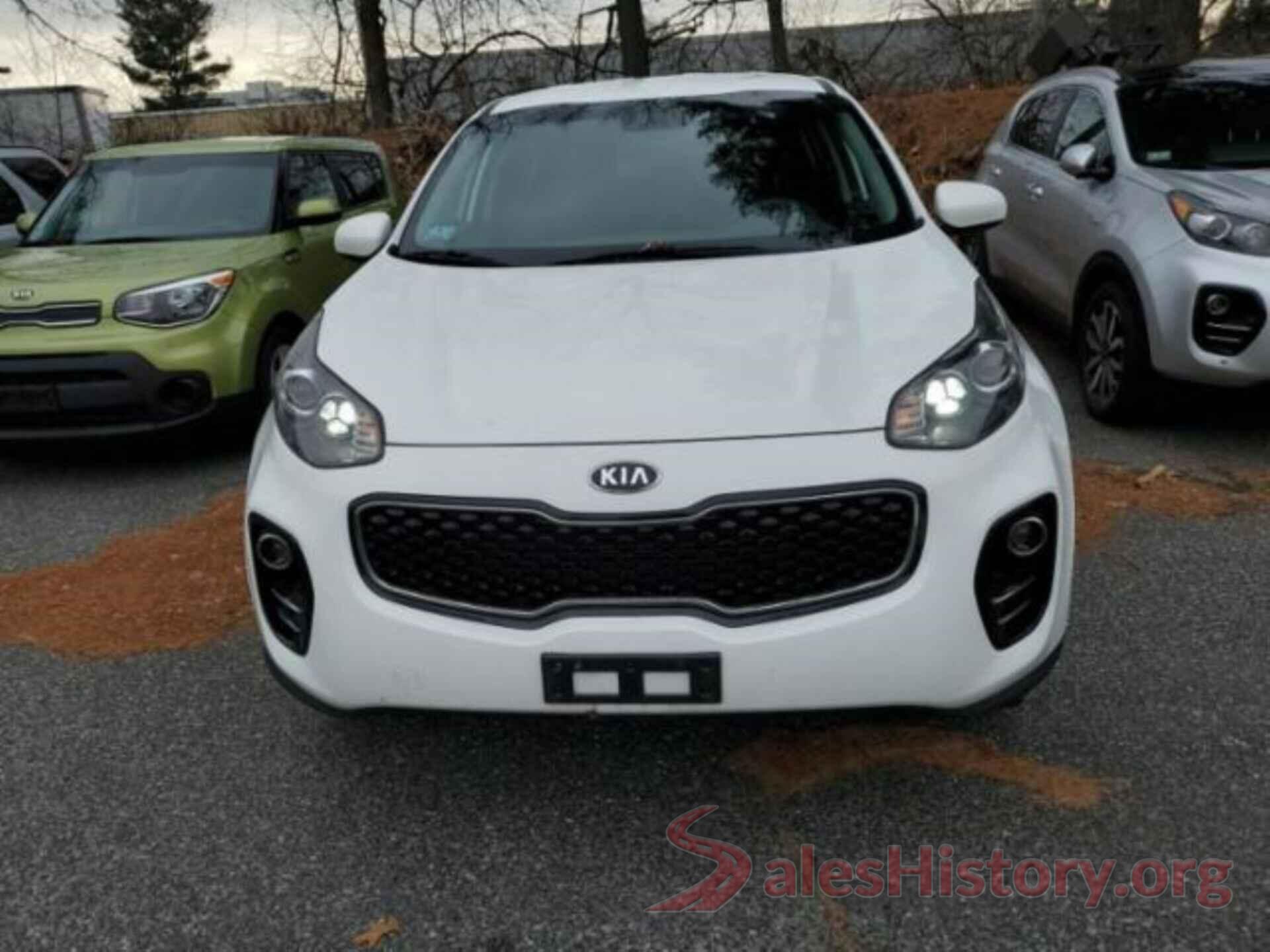 KNDPMCAC9J7400208 2018 KIA SPORTAGE