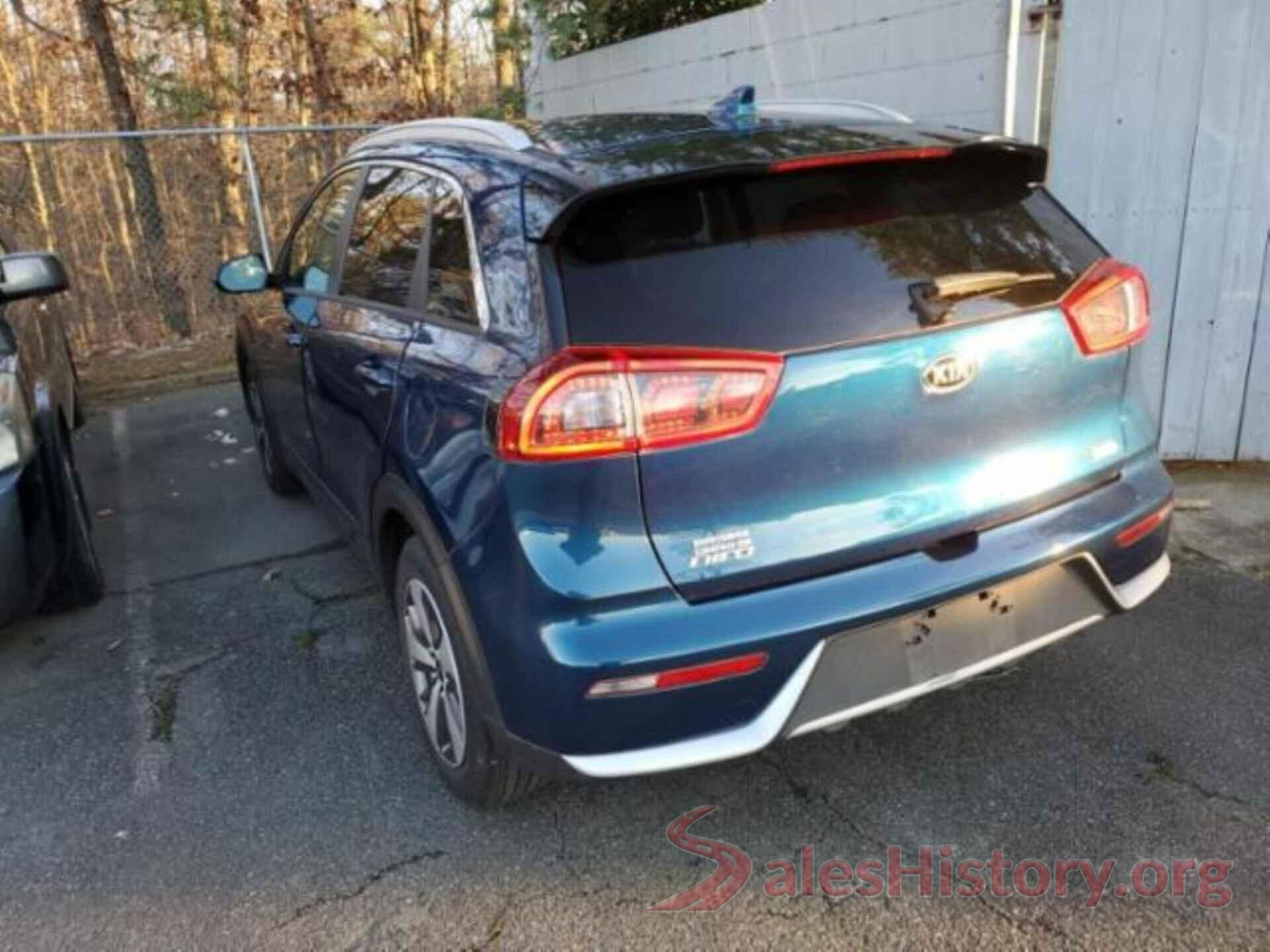 KNDCB3LC4J5111492 2018 KIA NIRO