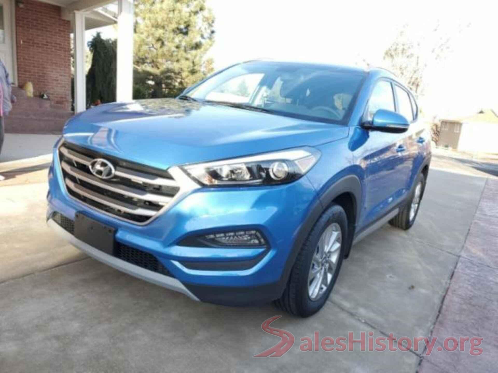 KM8J3CA2XHU312856 2017 HYUNDAI TUCSON