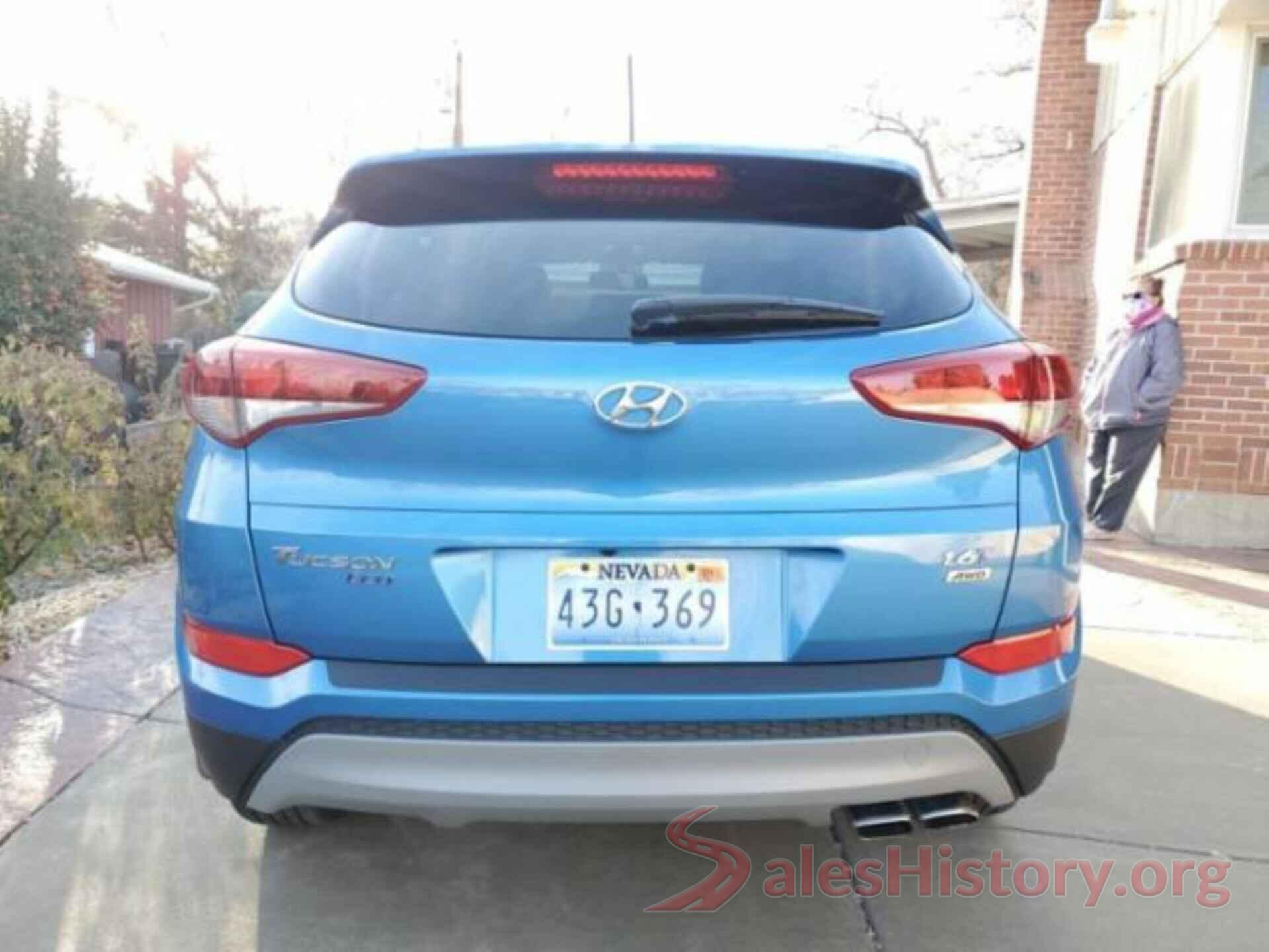 KM8J3CA2XHU312856 2017 HYUNDAI TUCSON