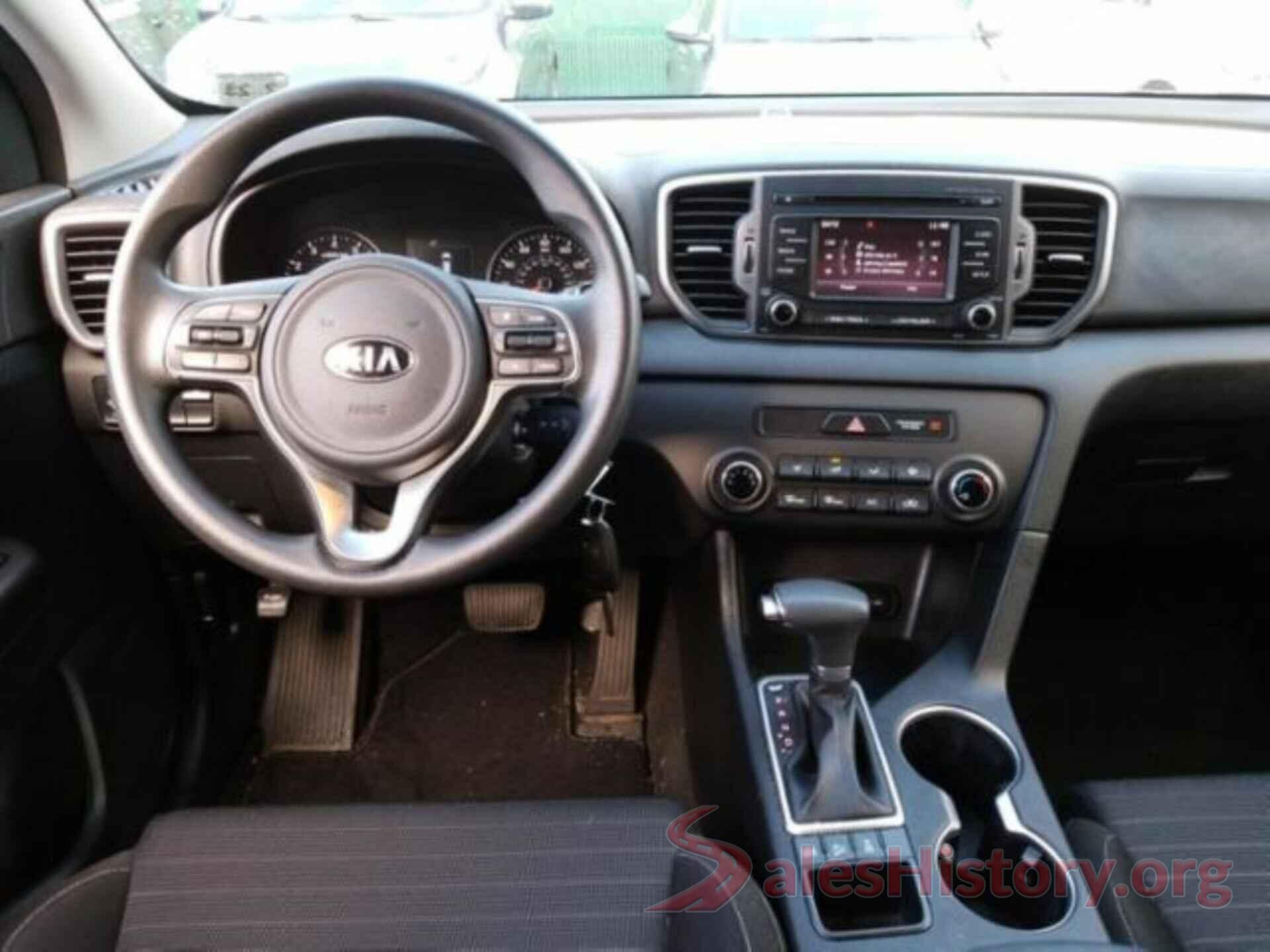 KNDPMCAC7J7414172 2018 KIA SPORTAGE